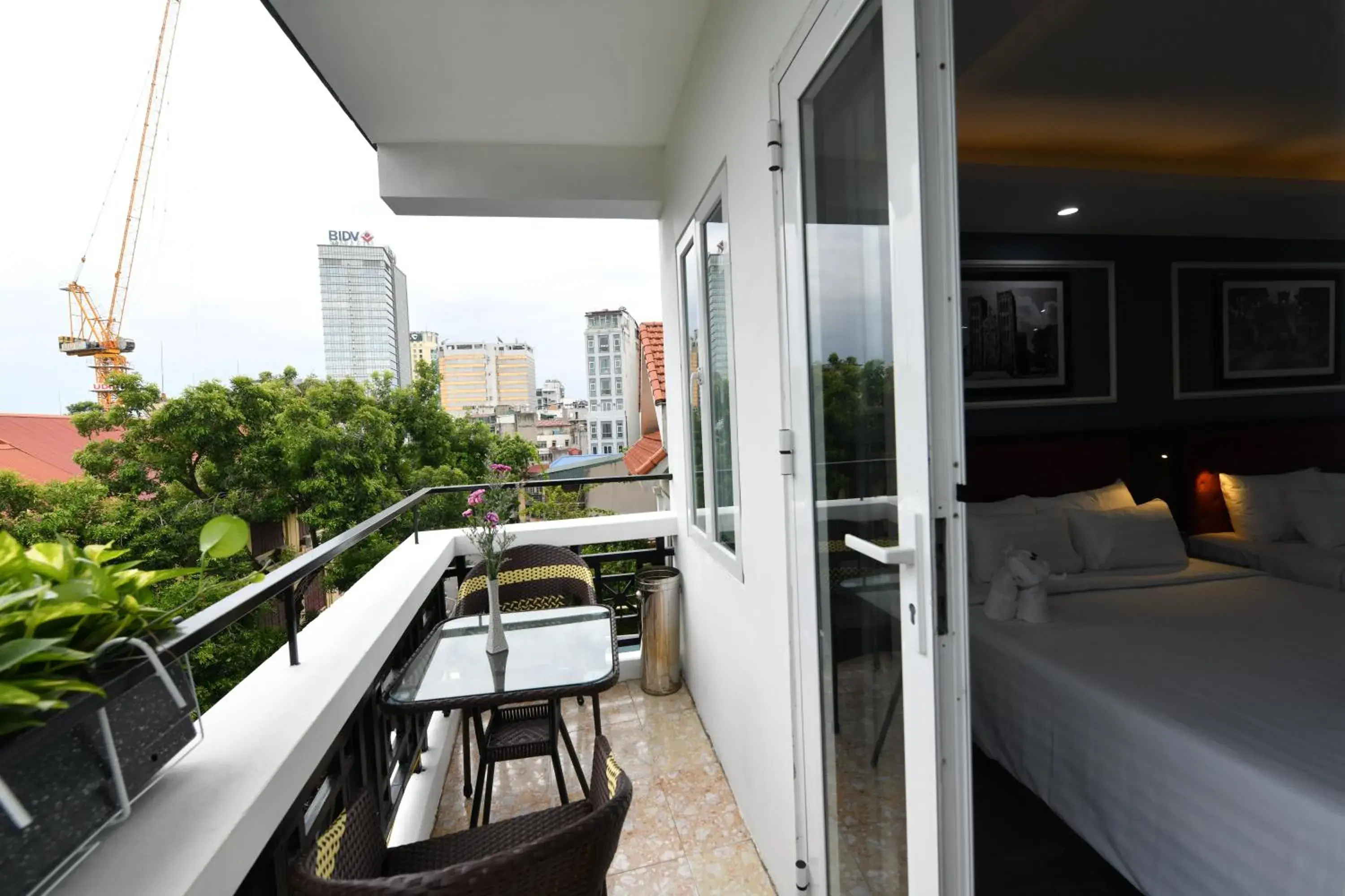 View (from property/room), Bed in Hanoi Elpis Grand Hotel View (from property/room), Bed in Hanoi Elpis Grand Hotel