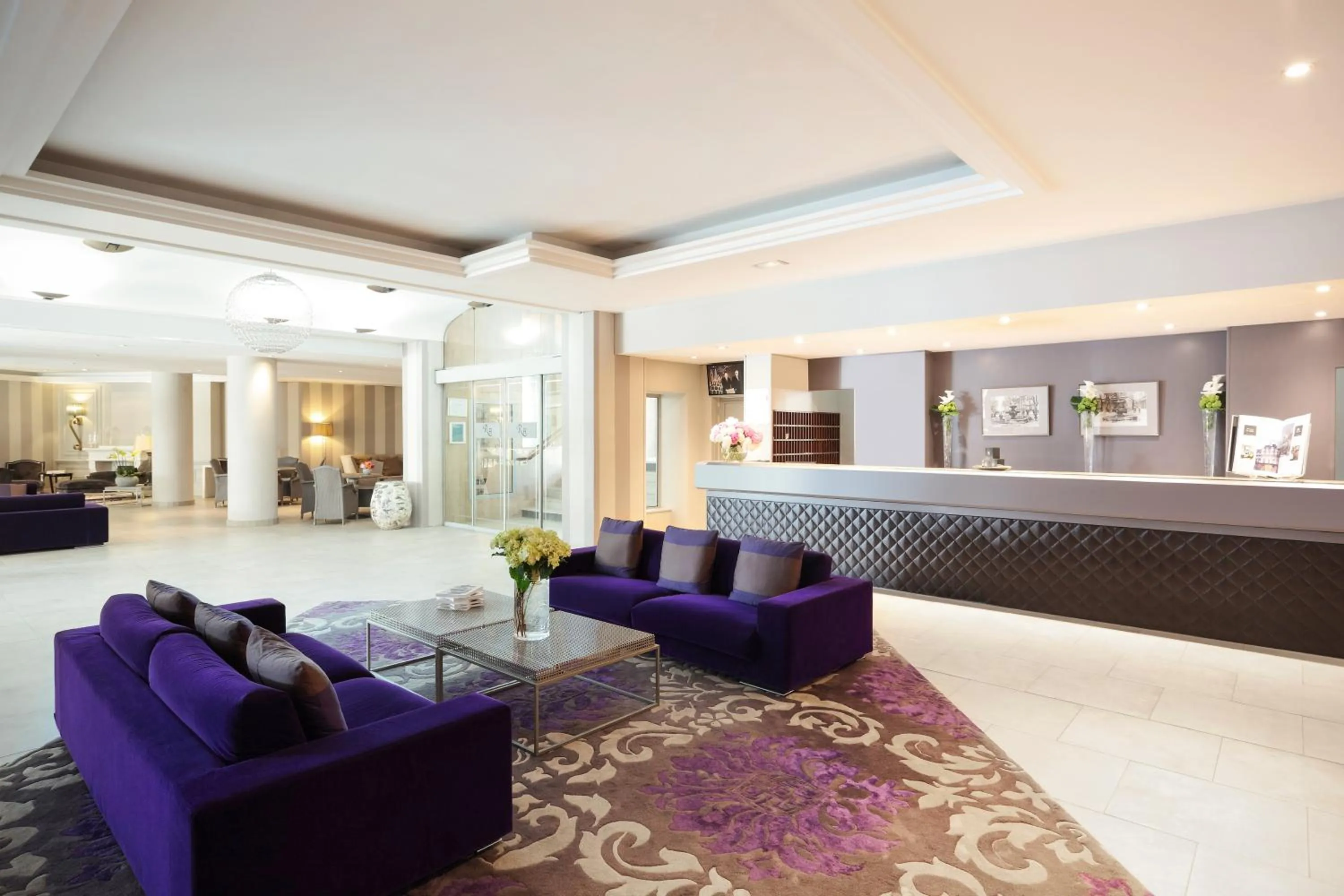 Living room in Grand Hôtel Roi René Aix - MGallery Collection