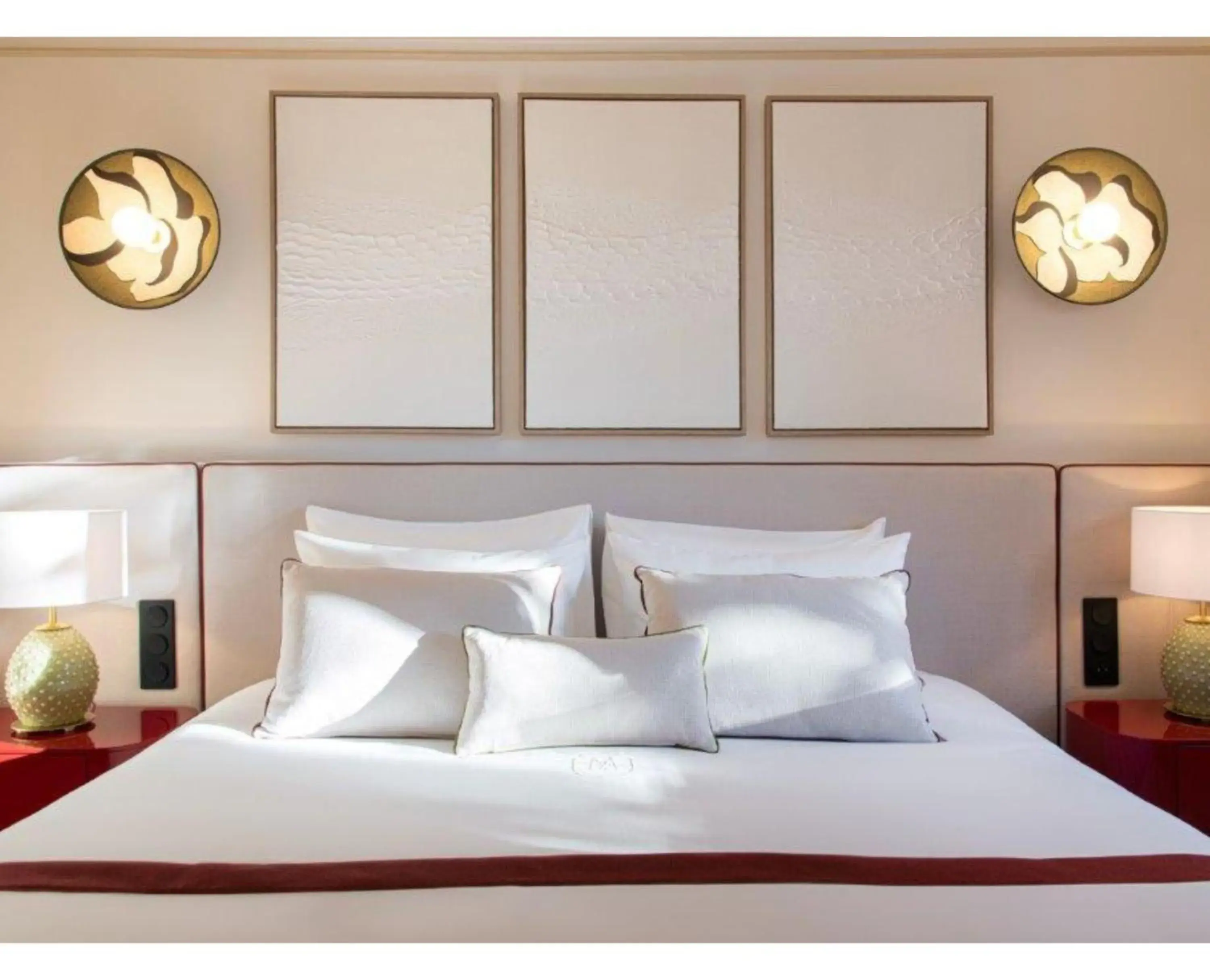 Superior Room with Two Single Beds - City Side in Grand Hôtel Roi René Aix - MGallery Collection Superior Room with Two Single Beds - City Side in Grand Hôtel Roi René Aix - MGallery Collection