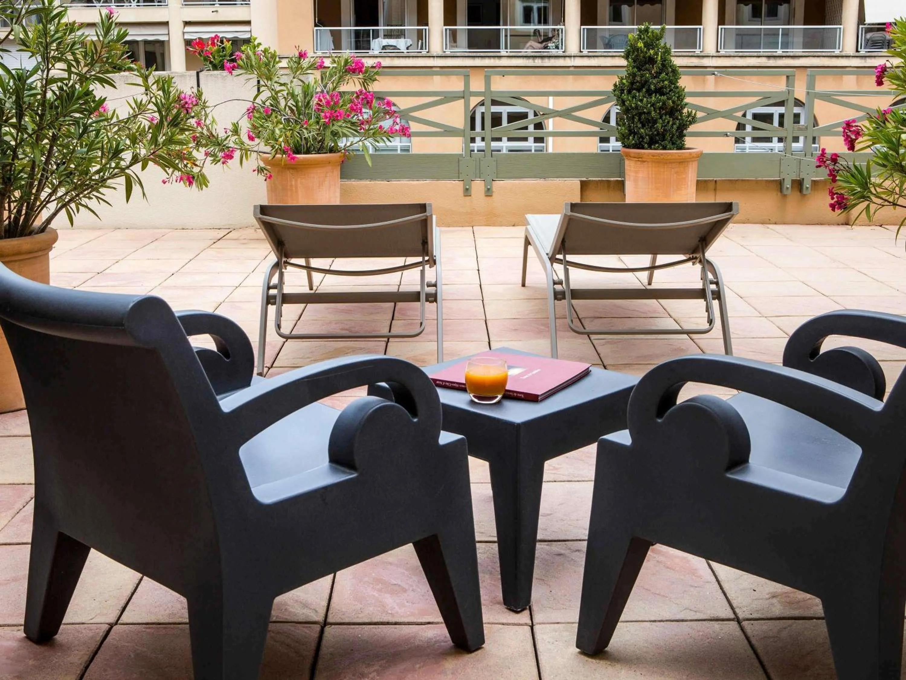 Bedroom in Grand Hôtel Roi René Aix - MGallery Collection