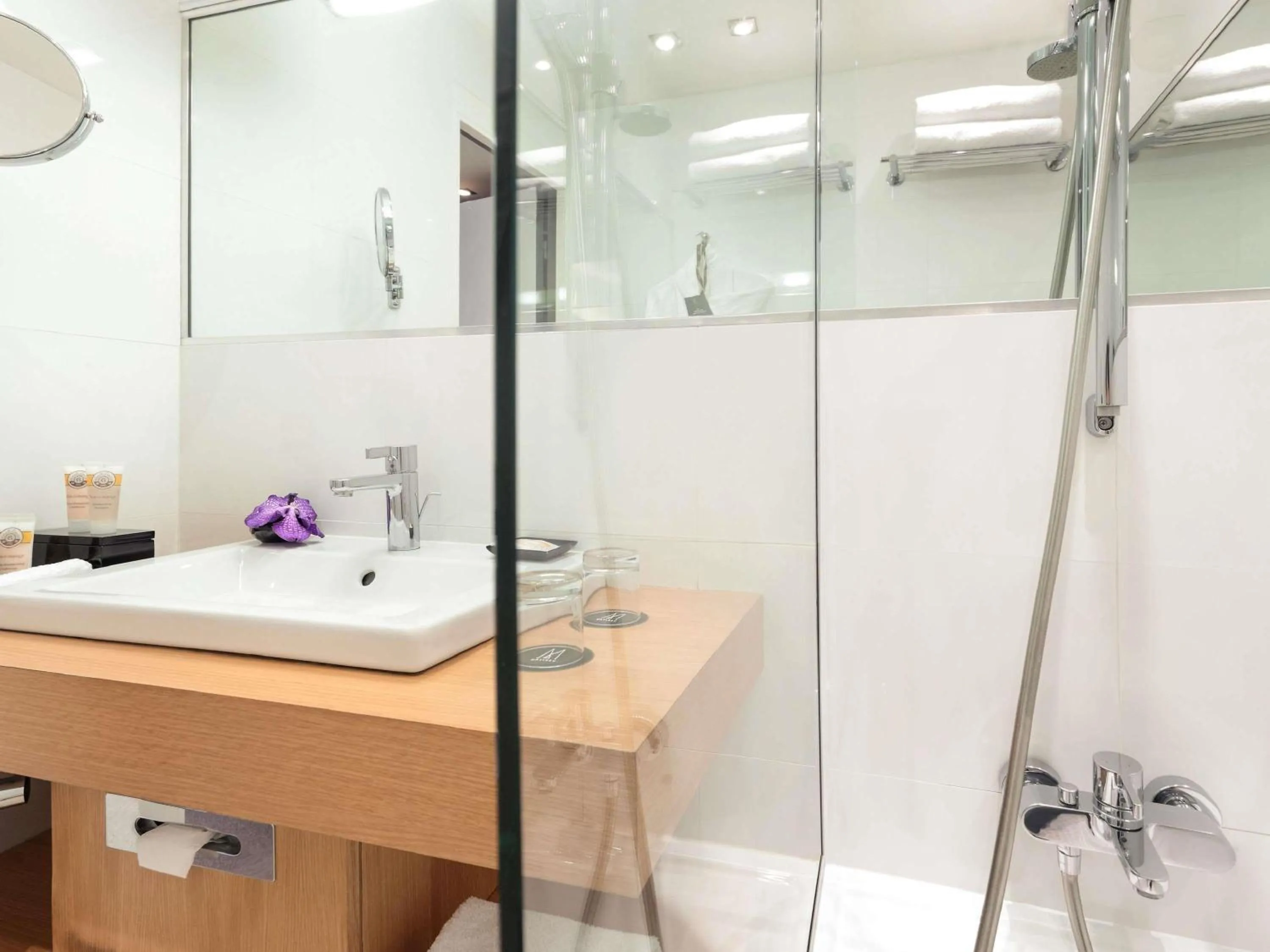 Bedroom in Grand Hôtel Roi René Aix - MGallery Collection