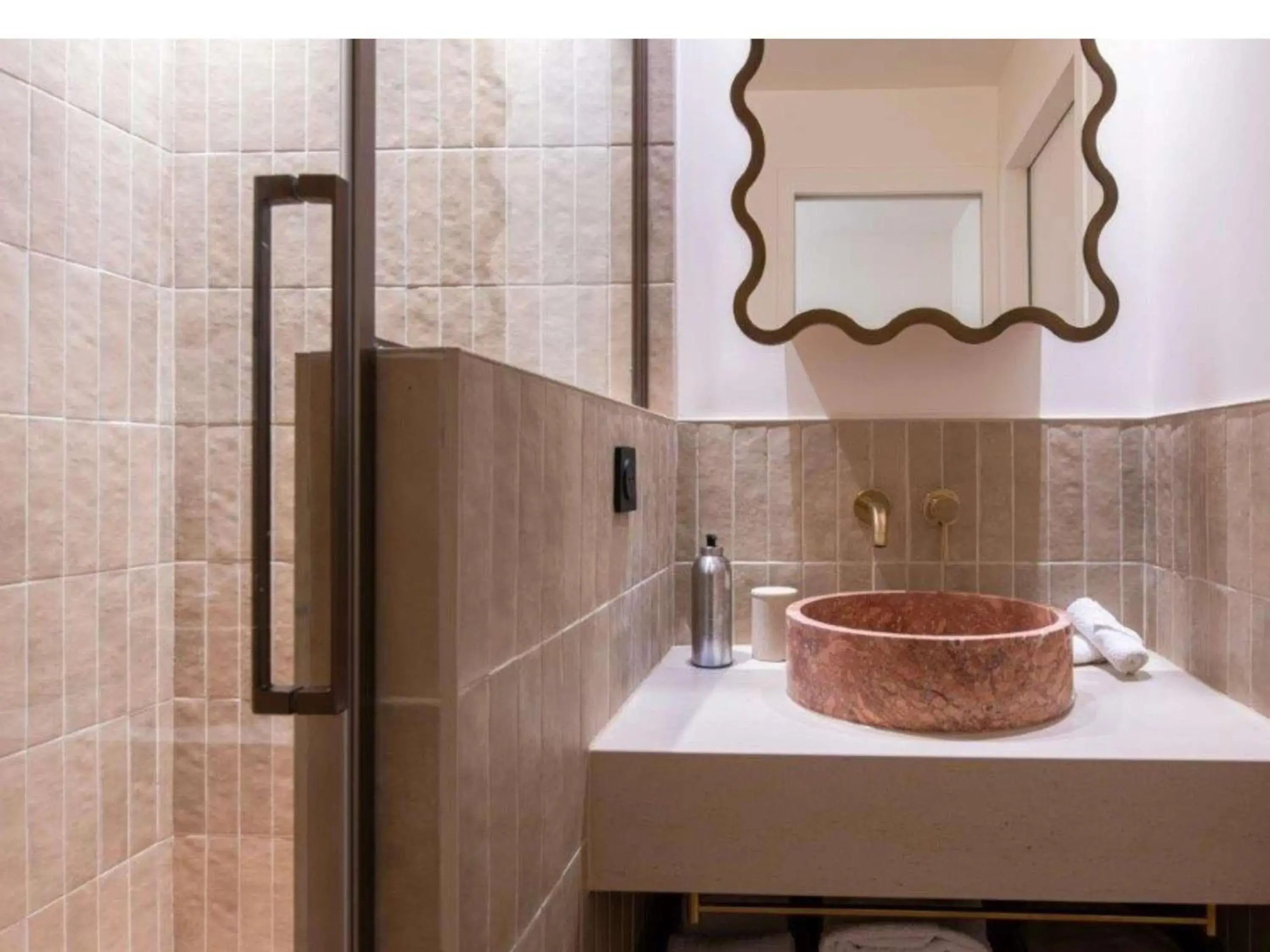 Bedroom in Grand Hôtel Roi René Aix - MGallery Collection Bedroom in Grand Hôtel Roi René Aix - MGallery Collection