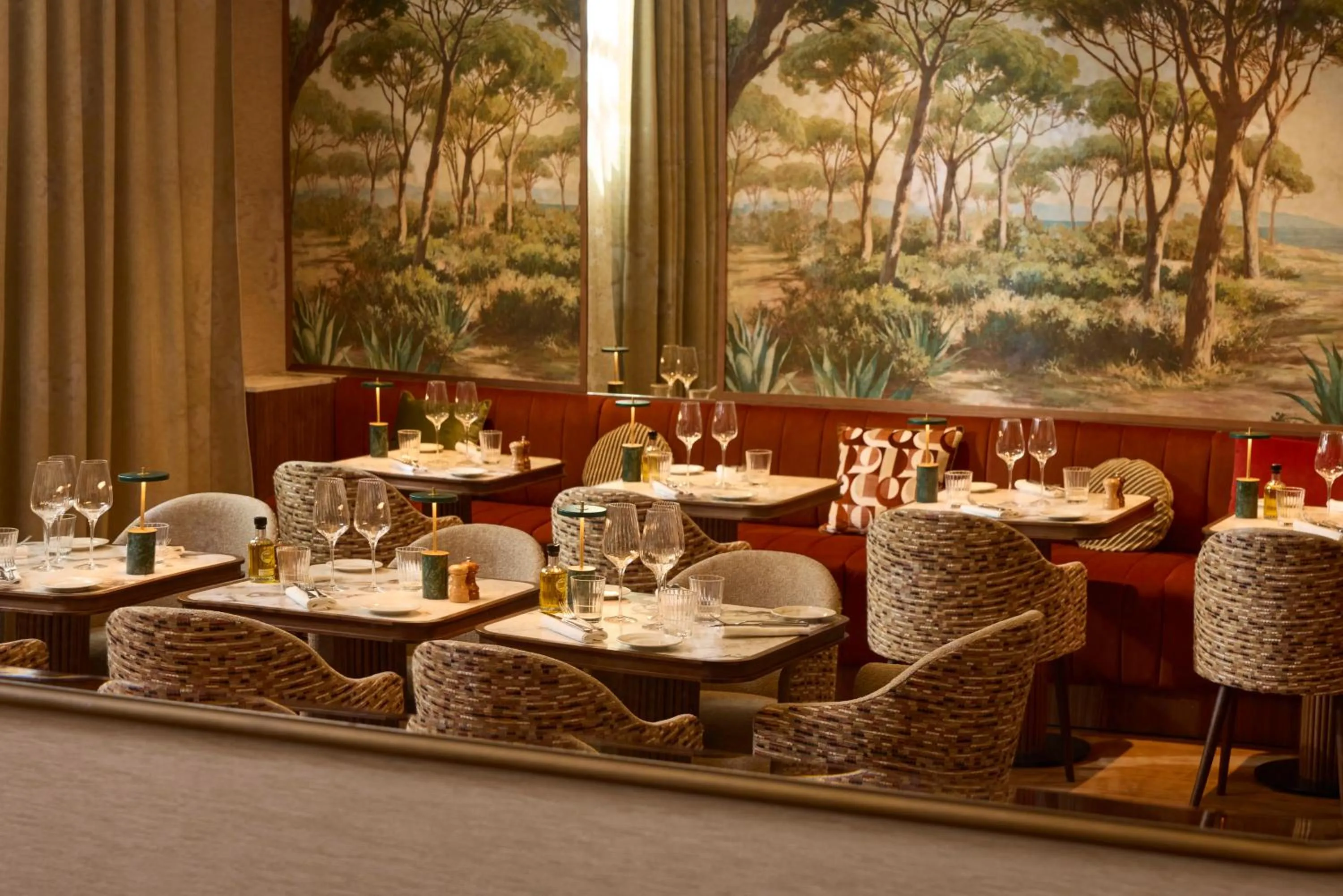 Restaurant/places to eat in Grand Hôtel Roi René Aix - MGallery Collection