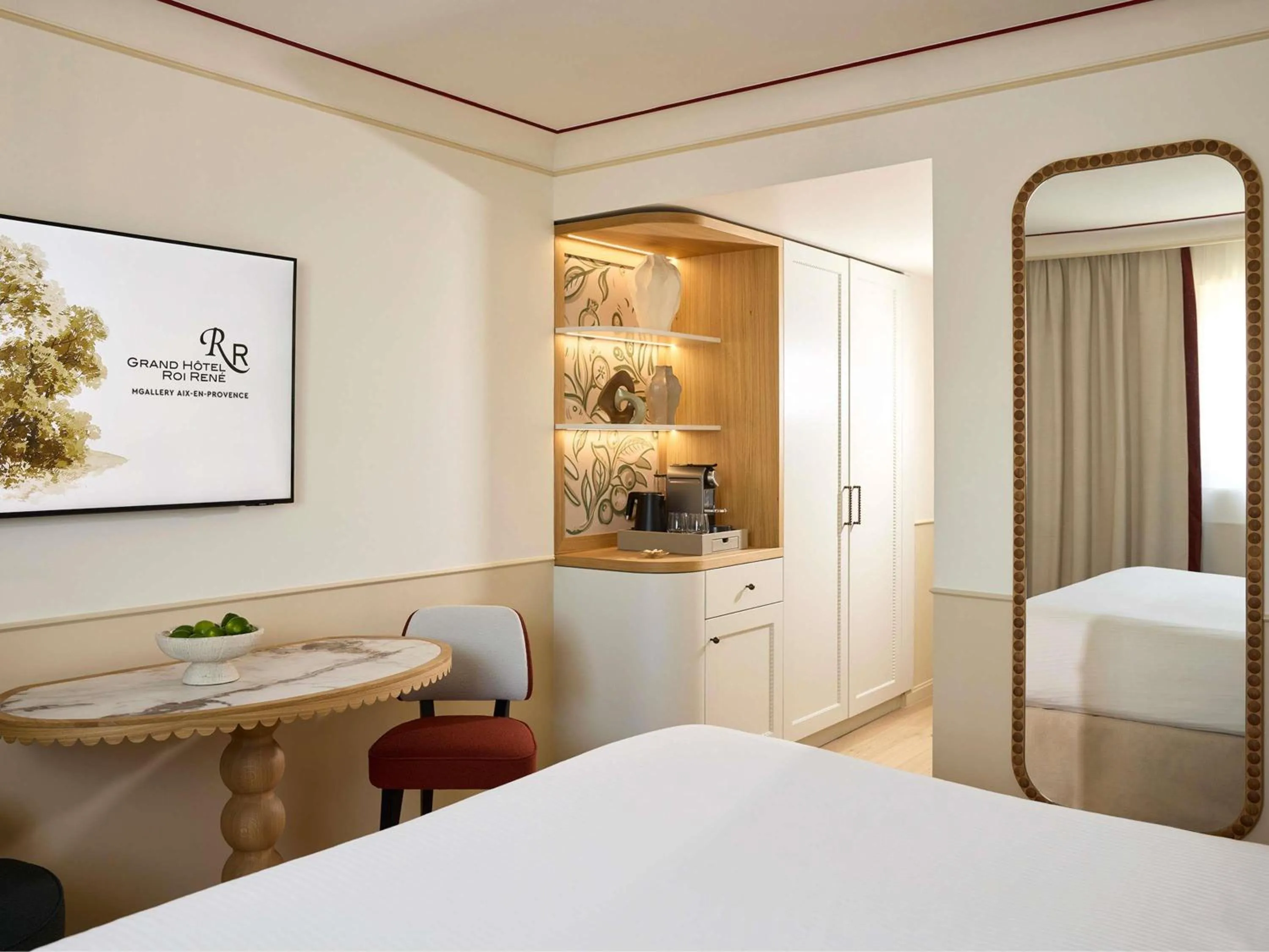 Bedroom, Bed in Grand Hôtel Roi René Aix - MGallery Collection