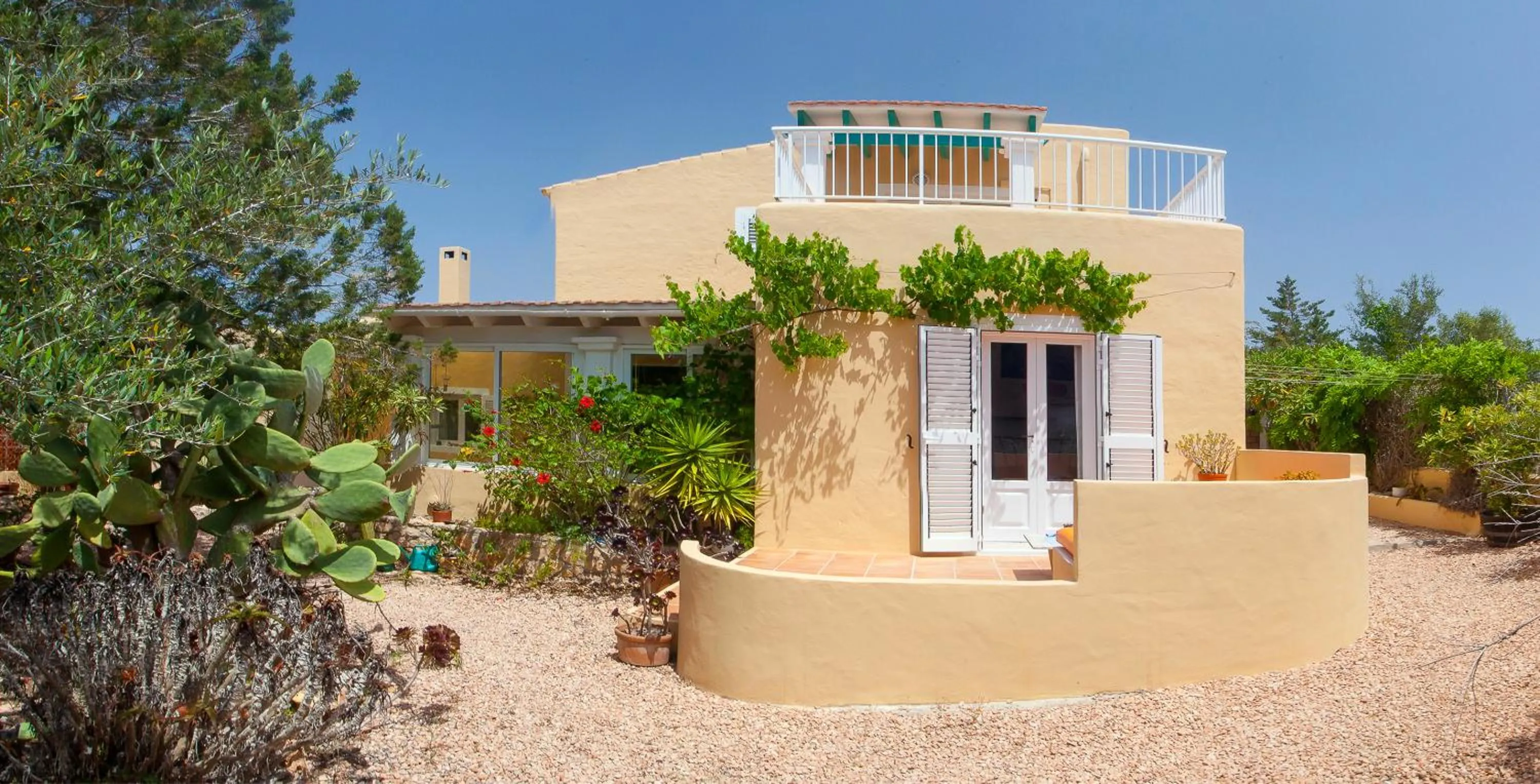 Property building in Bungalows Sa Sargantana