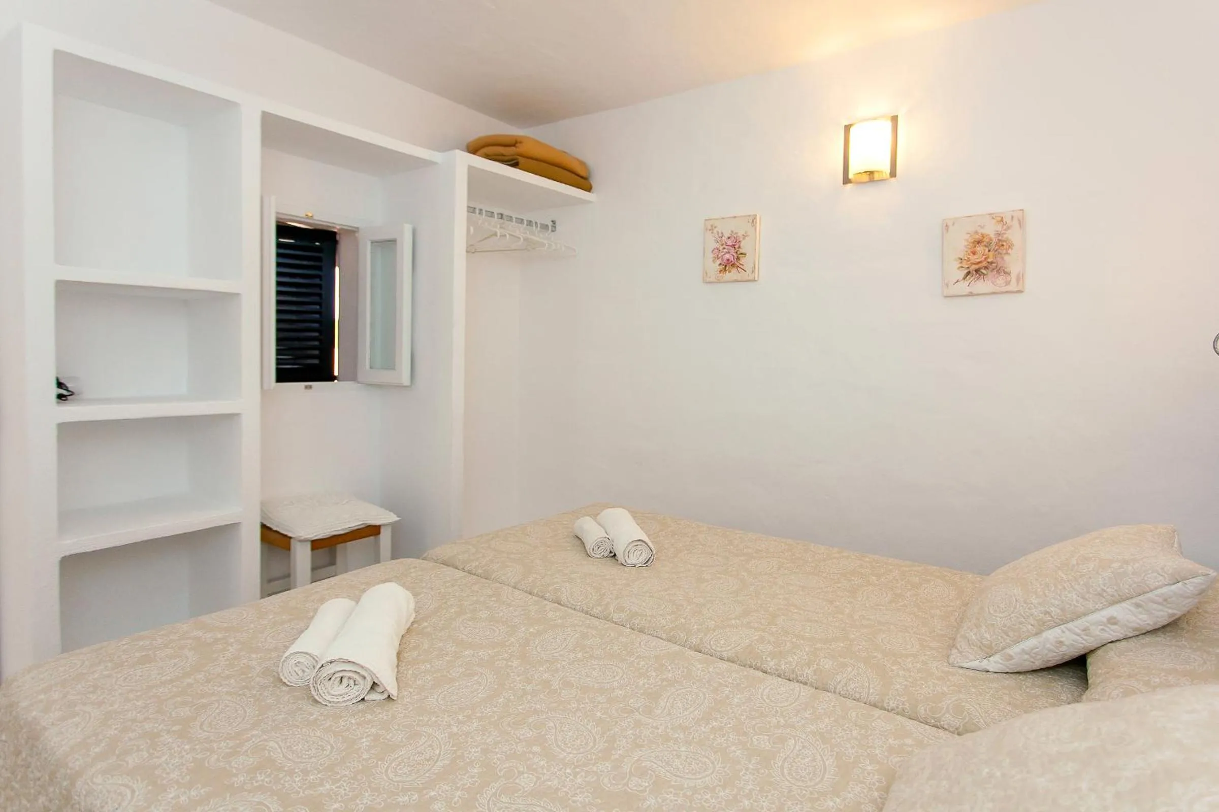 Bed in Bungalows Sa Sargantana