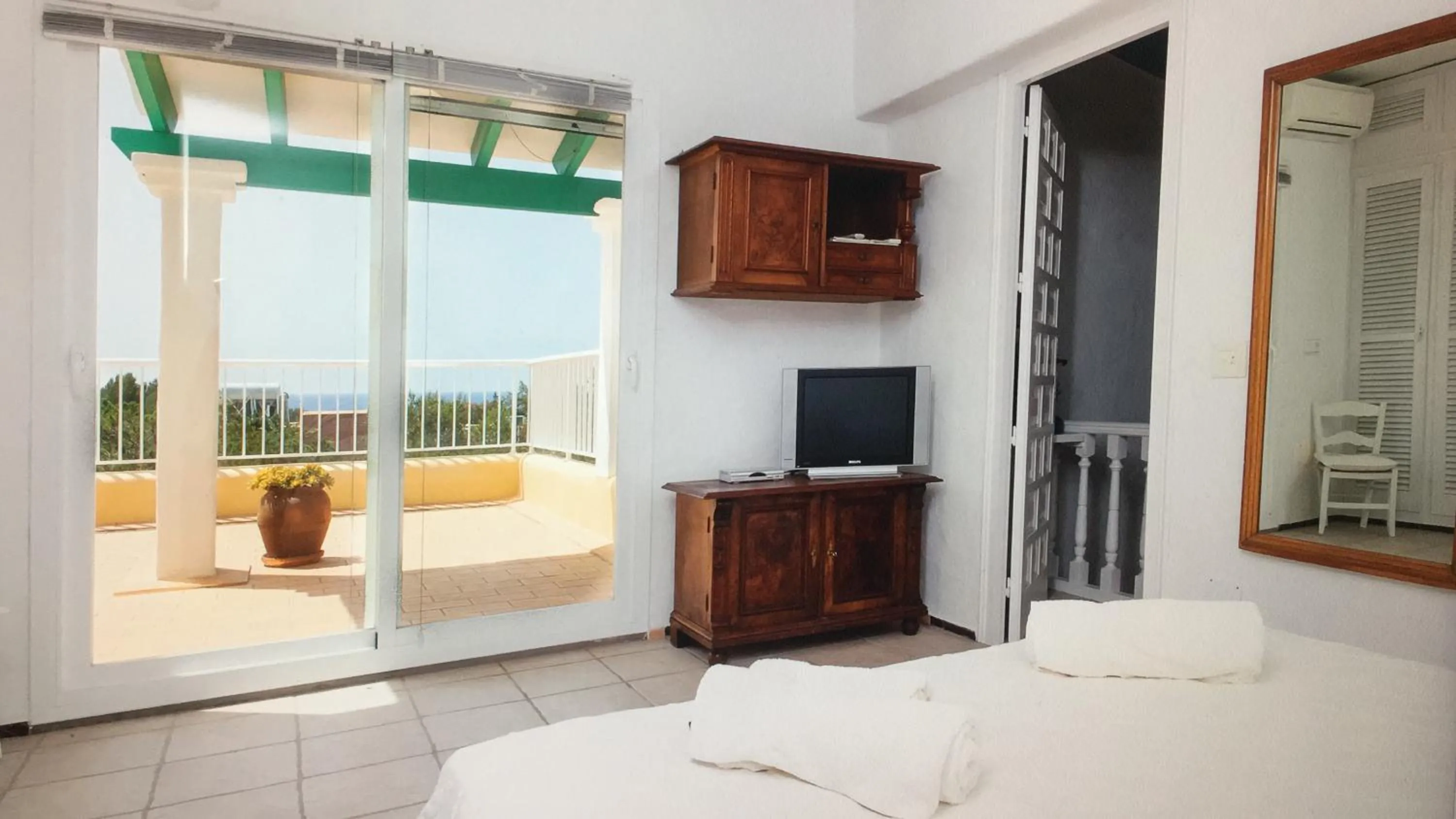 Bed in Bungalows Sa Sargantana