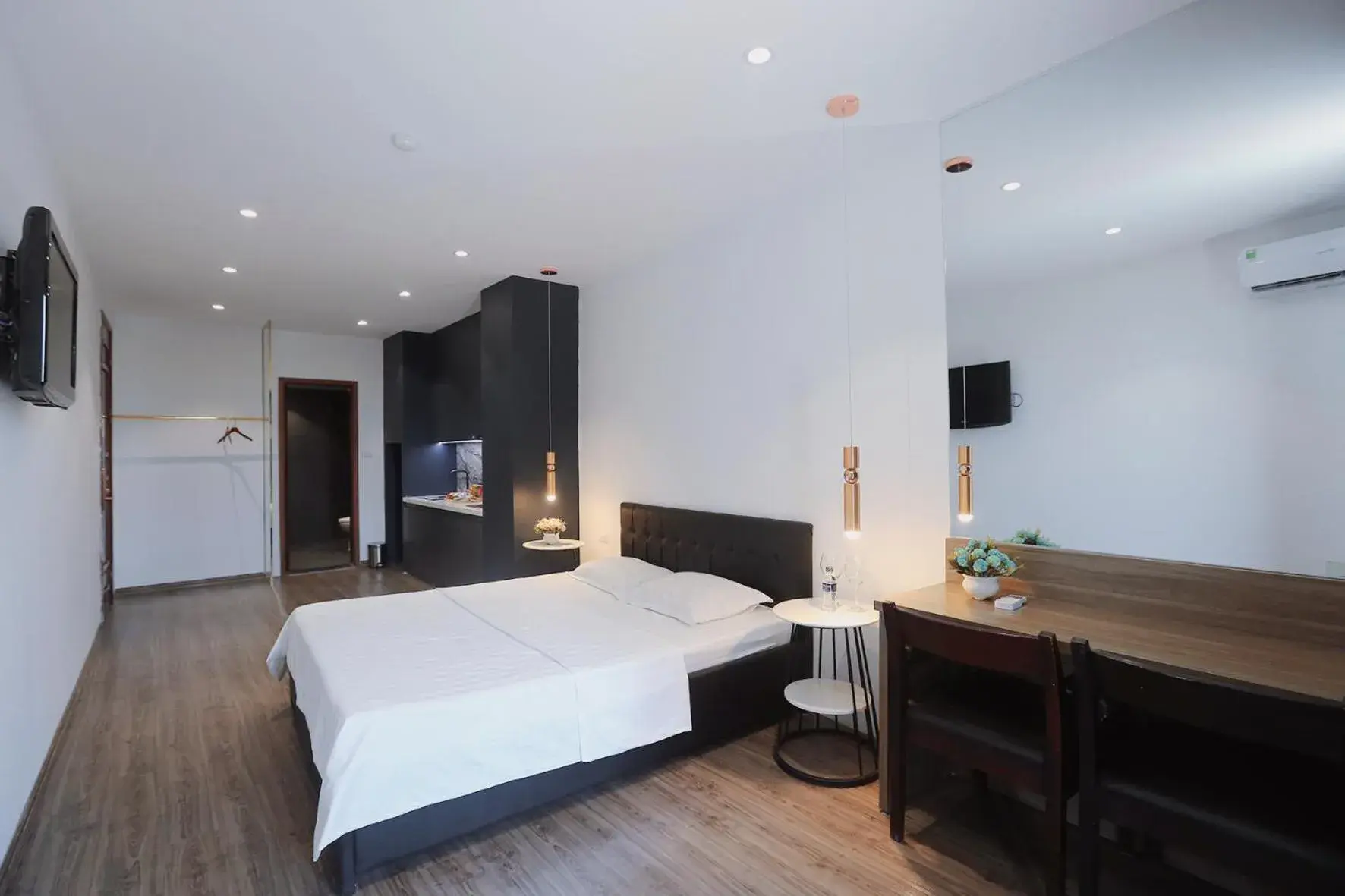 Bed in BH Riverside Hotel Bed in BH Riverside Hotel