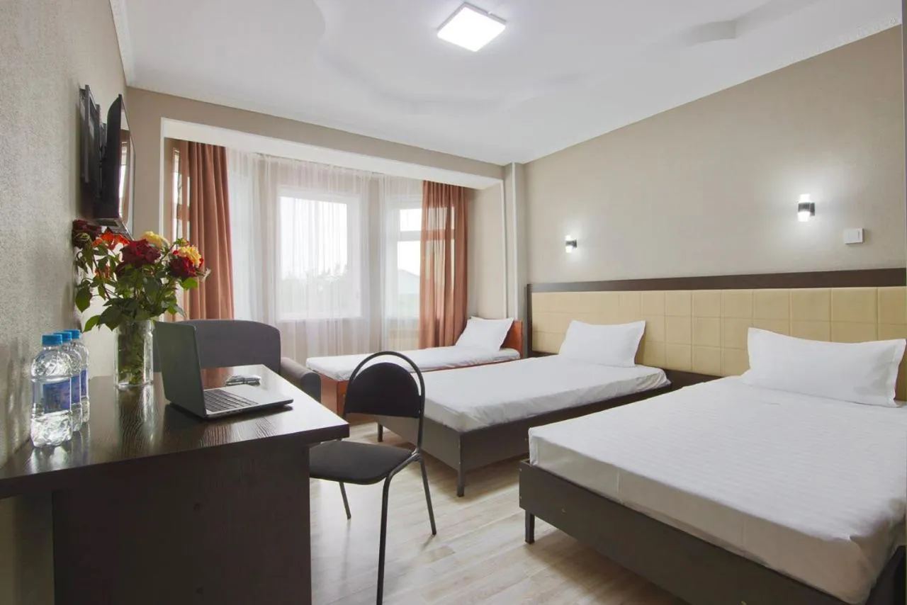 Photo of the whole room, Bed in Altamira Hotel