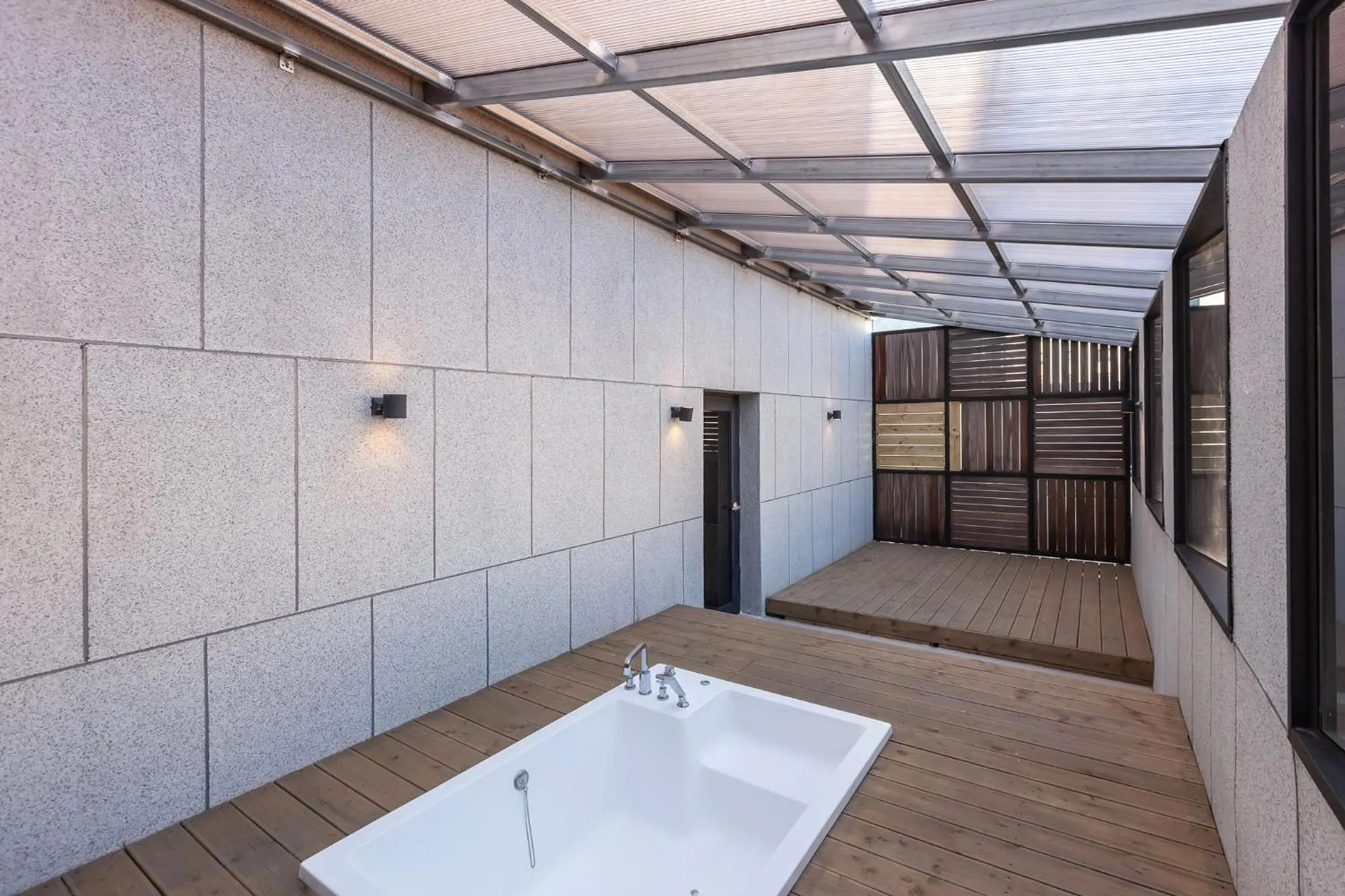 Balcony/Terrace in Beomil Brown Dot Hotel