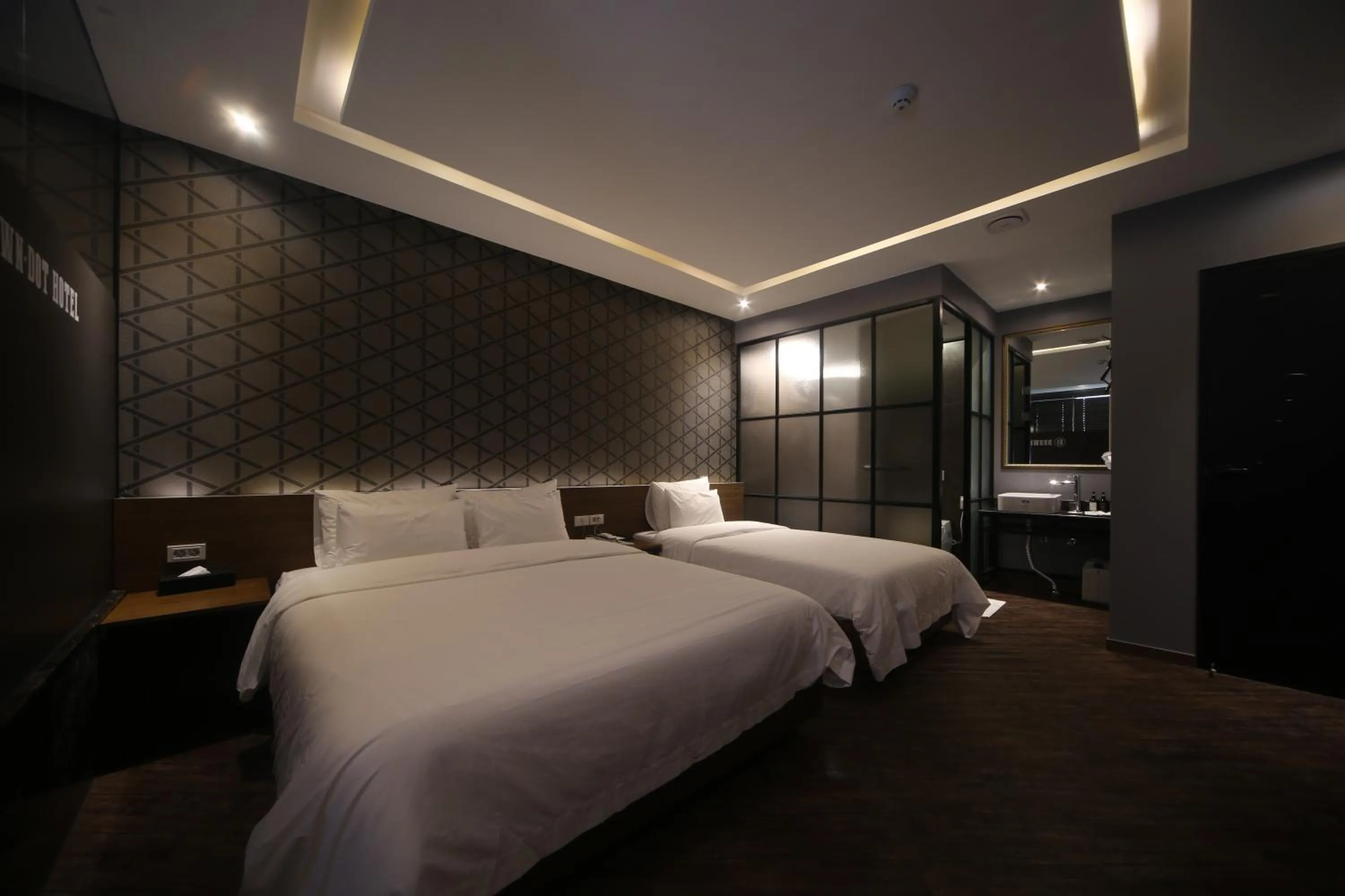 Bed in Beomil Brown Dot Hotel