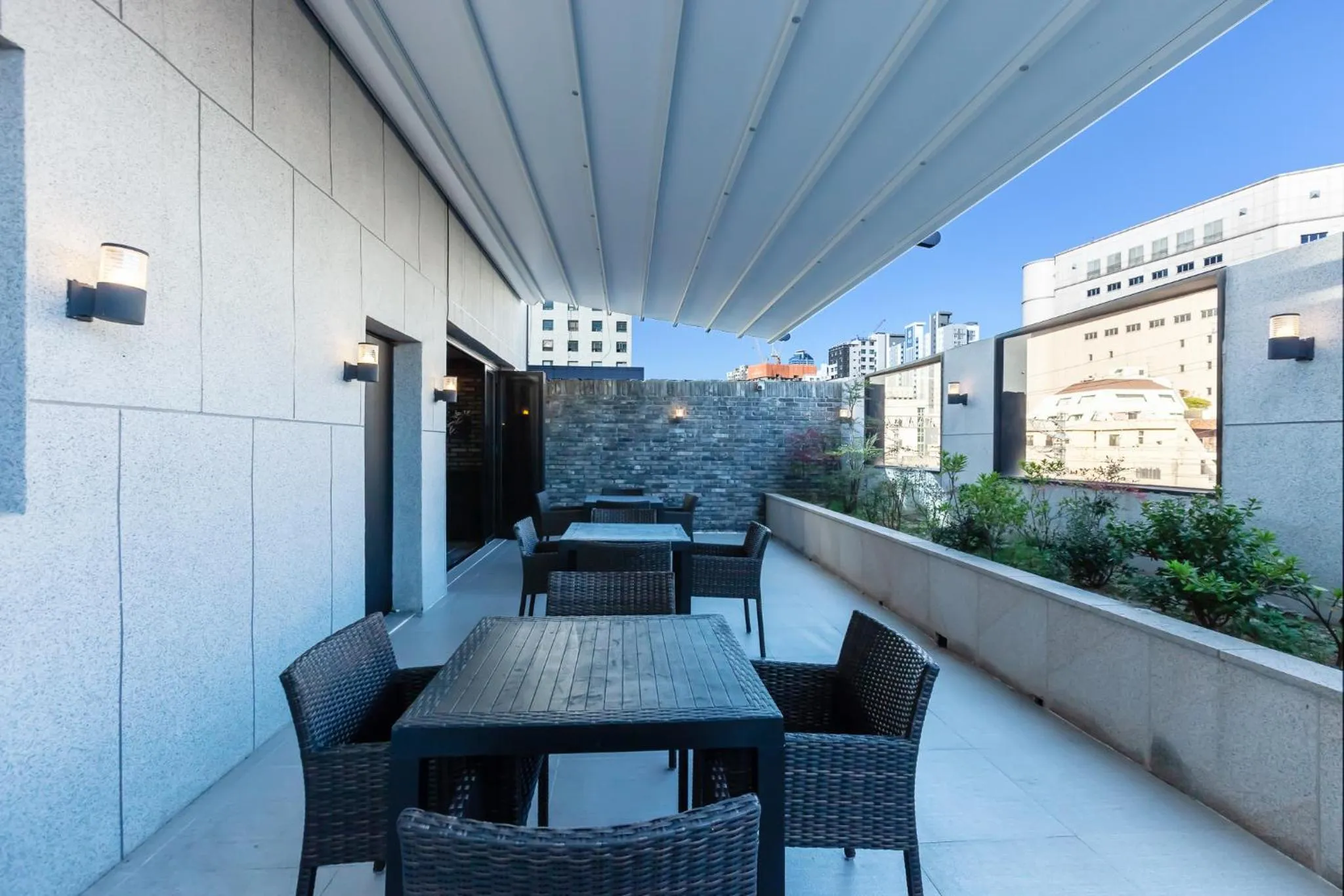 Patio in Beomil Brown Dot Hotel