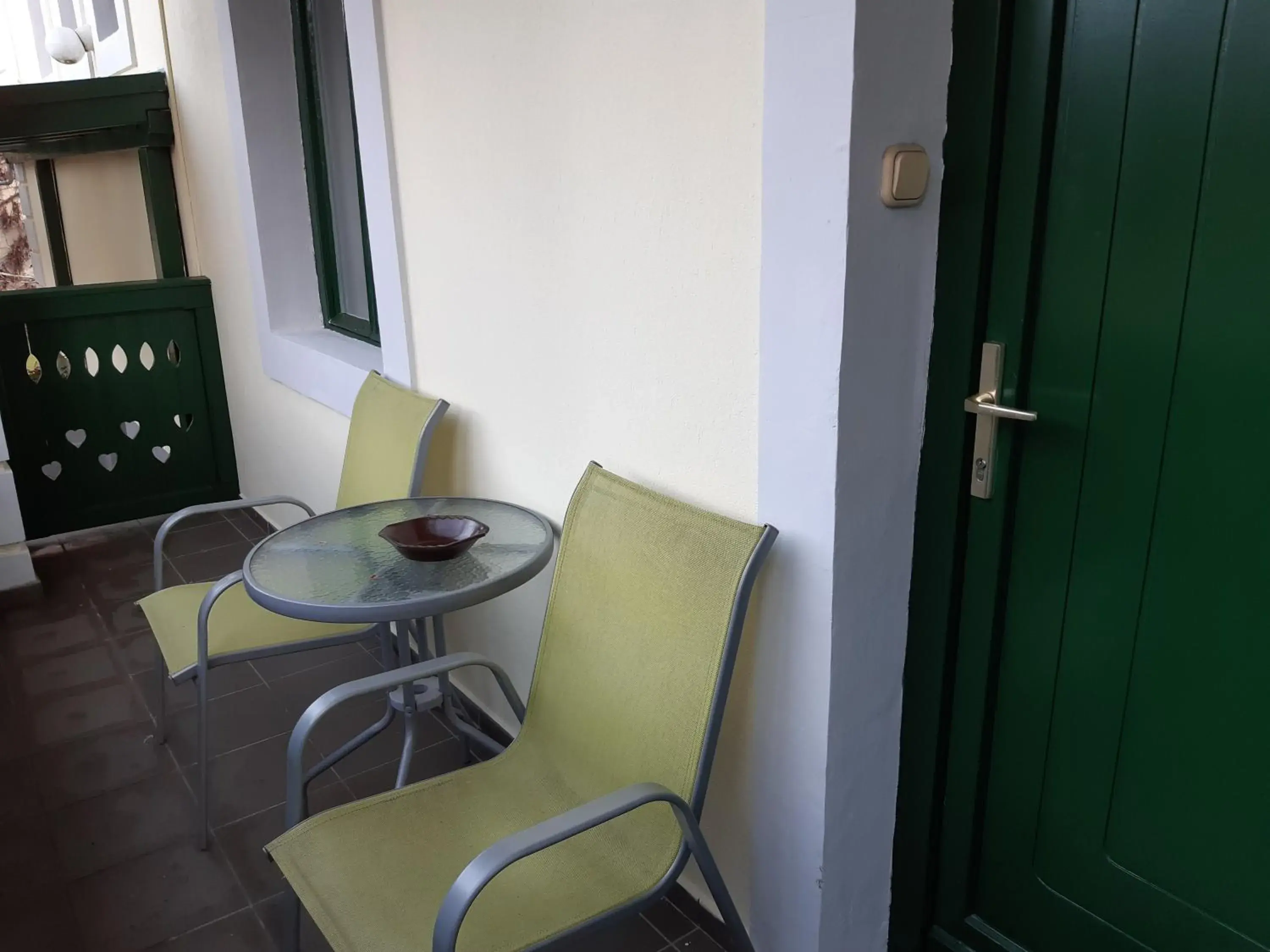 Family Room with Bath - single occupancy in Szalay Villa Family Room with Bath - single occupancy in Szalay Villa