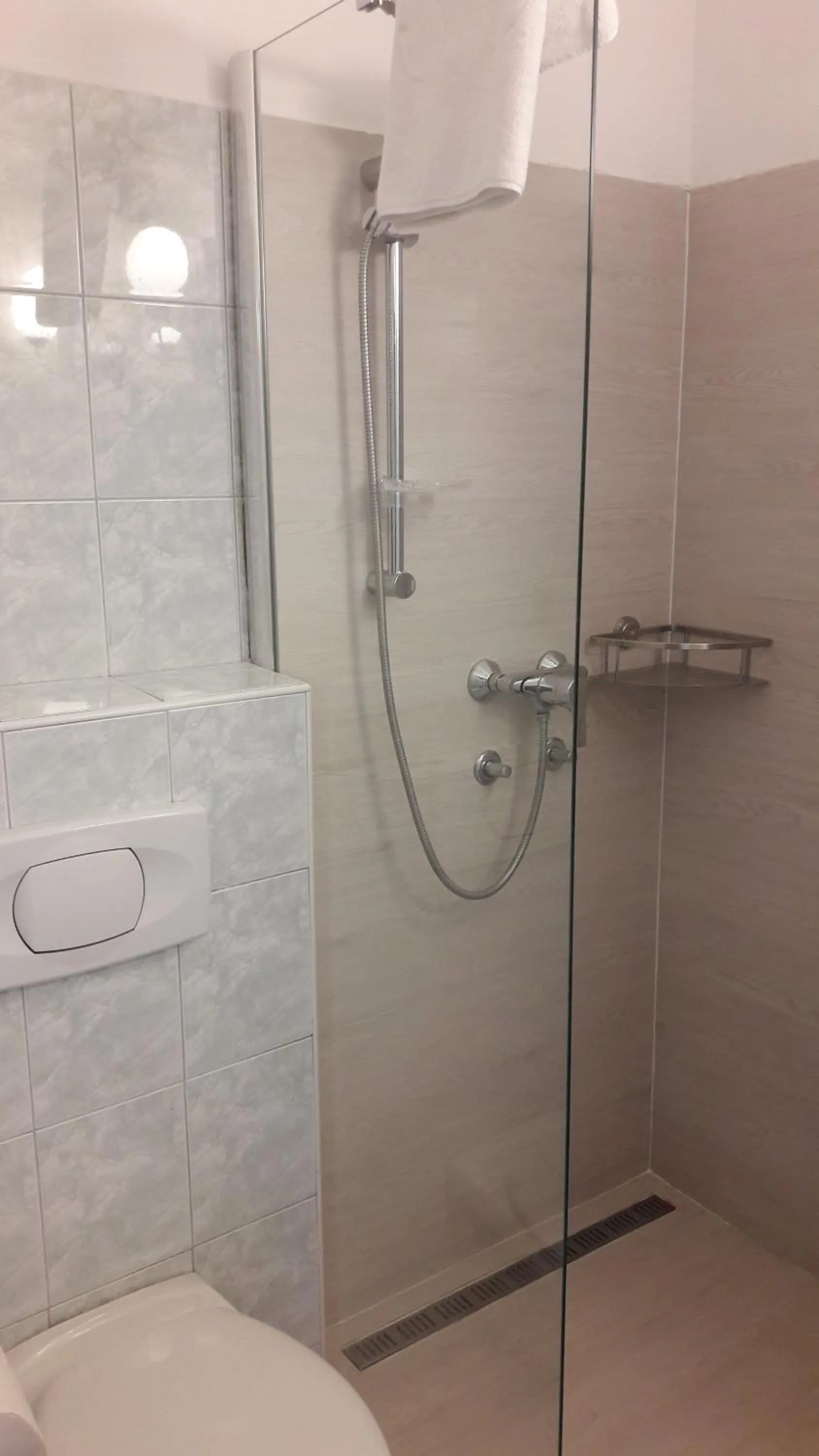 Shower in Szalay Villa