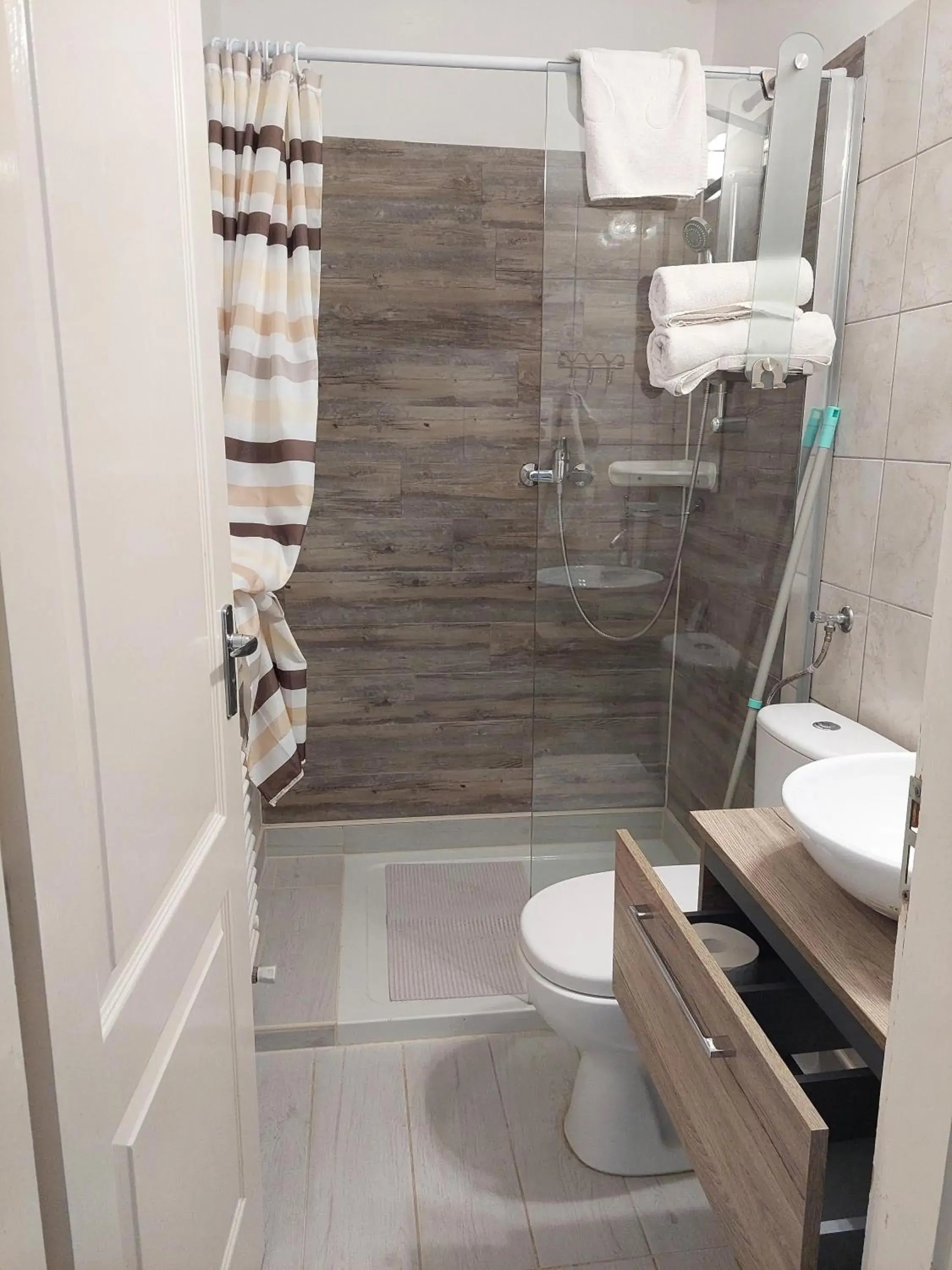 Double Room with Patio - single occupancy in Szalay Villa Double Room with Patio - single occupancy in Szalay Villa