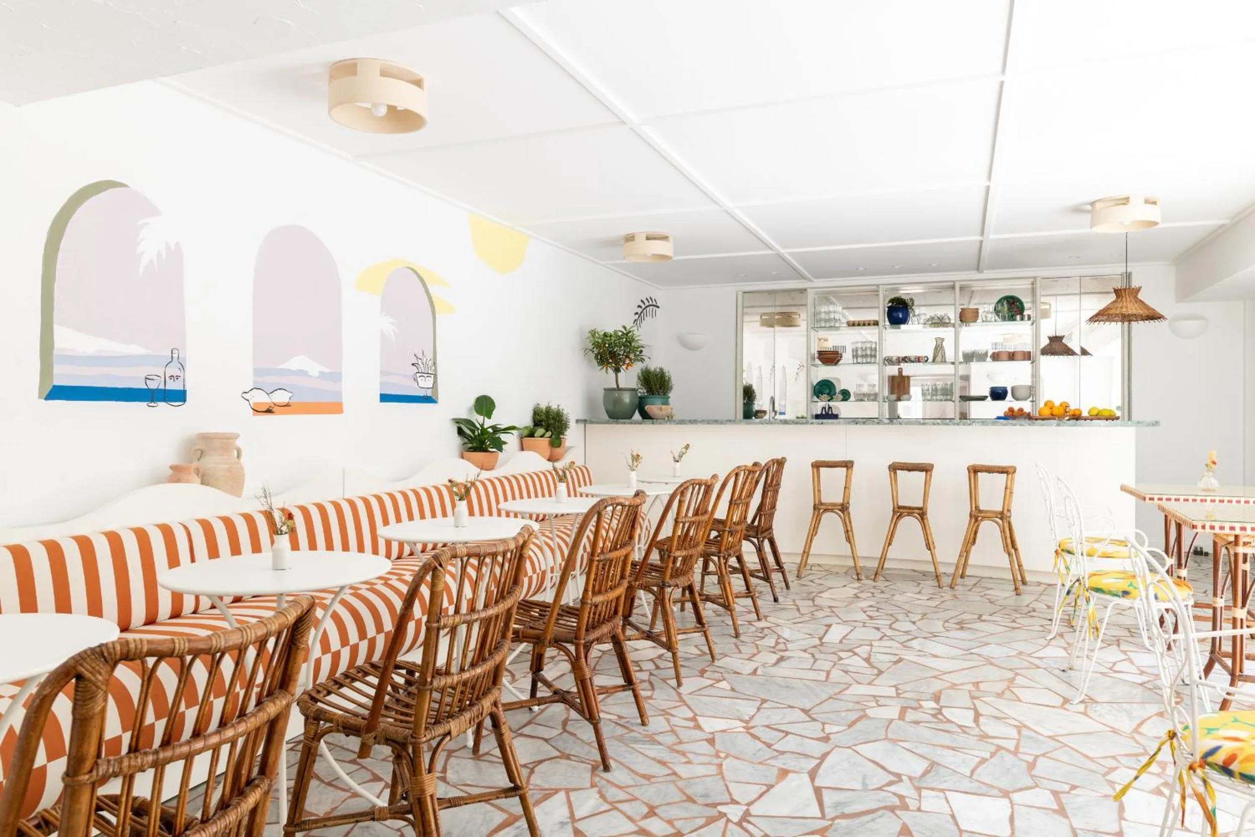 Lounge or bar in Hôtel Le Sud