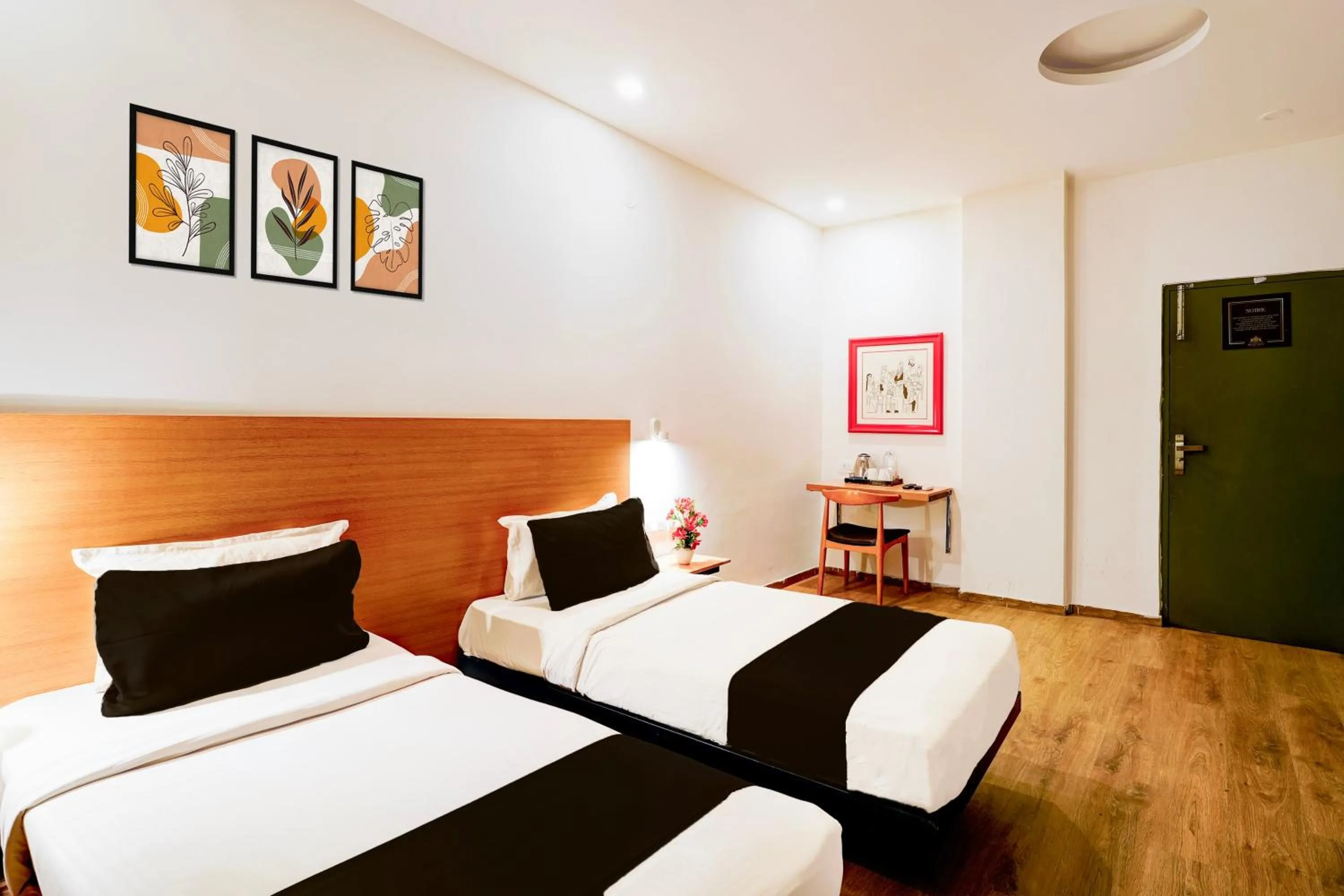 Bedroom in Super Townhouse Jayanagar