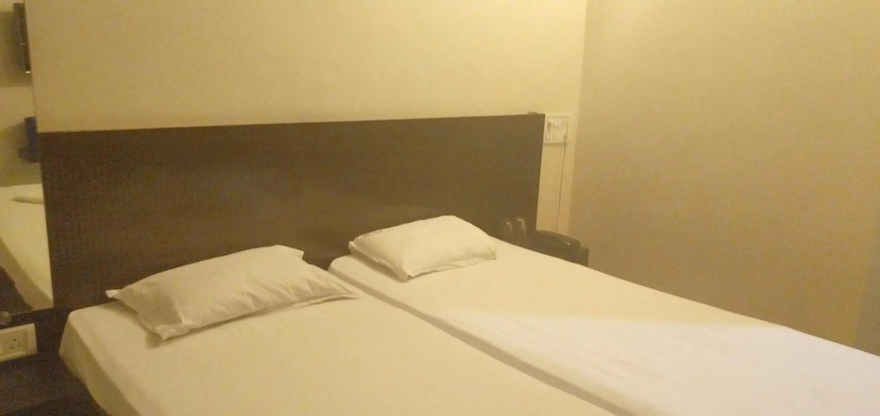 Bedroom, Bed in Hotel Rose Lodge