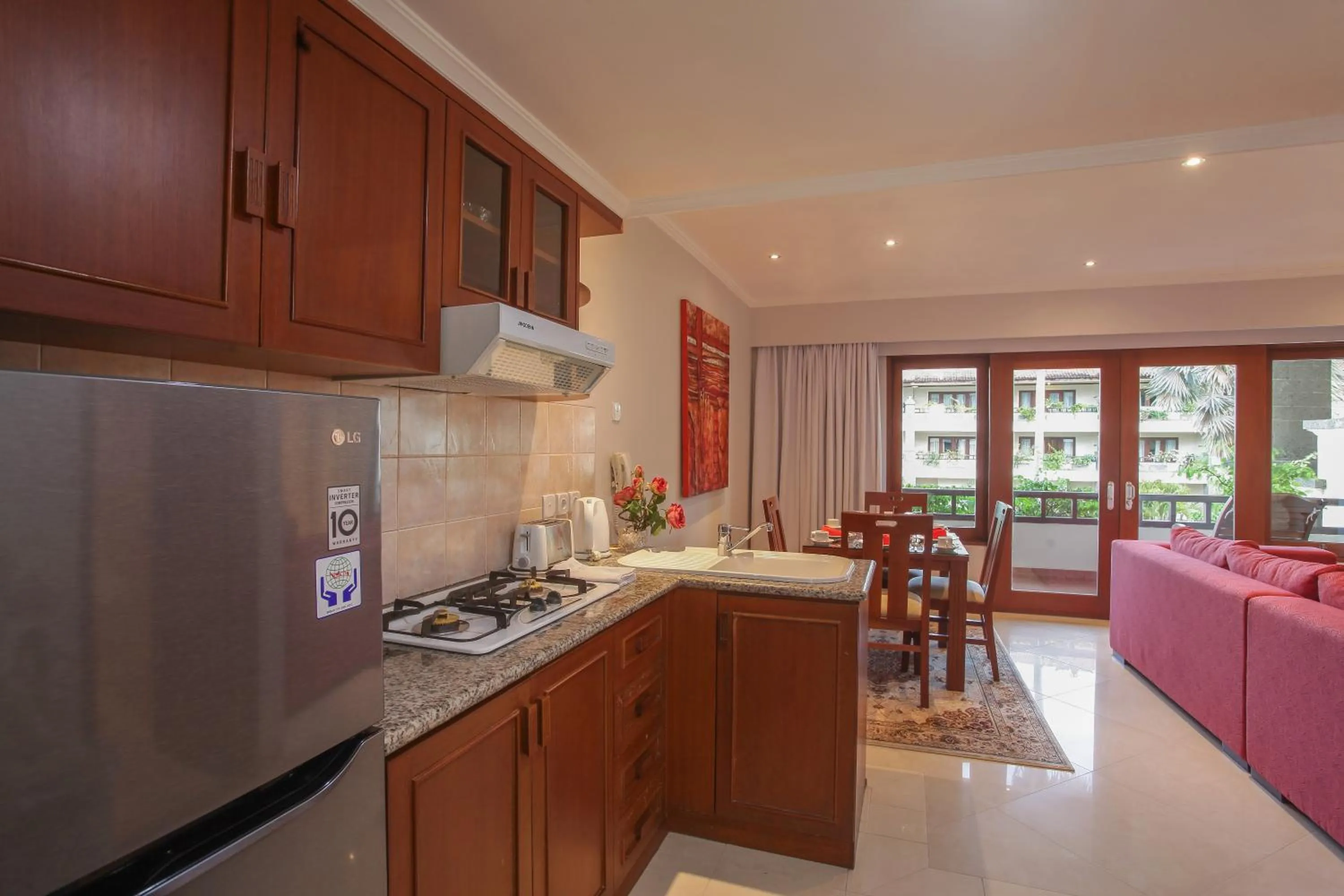 Kitchen or kitchenette in Peninsula Beach Resort