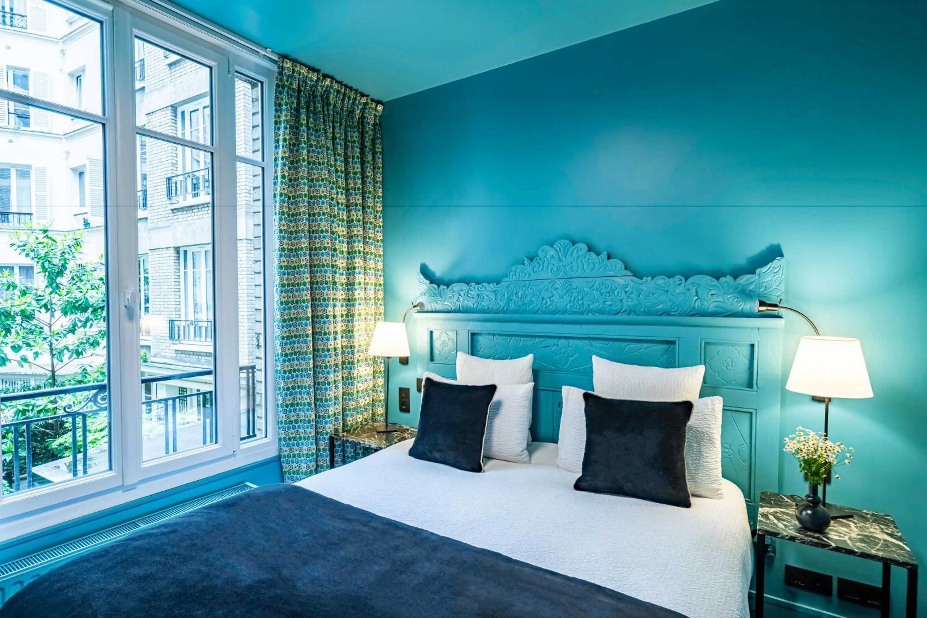 Bed in Hotel Villa Nicolo - Tour Eiffel