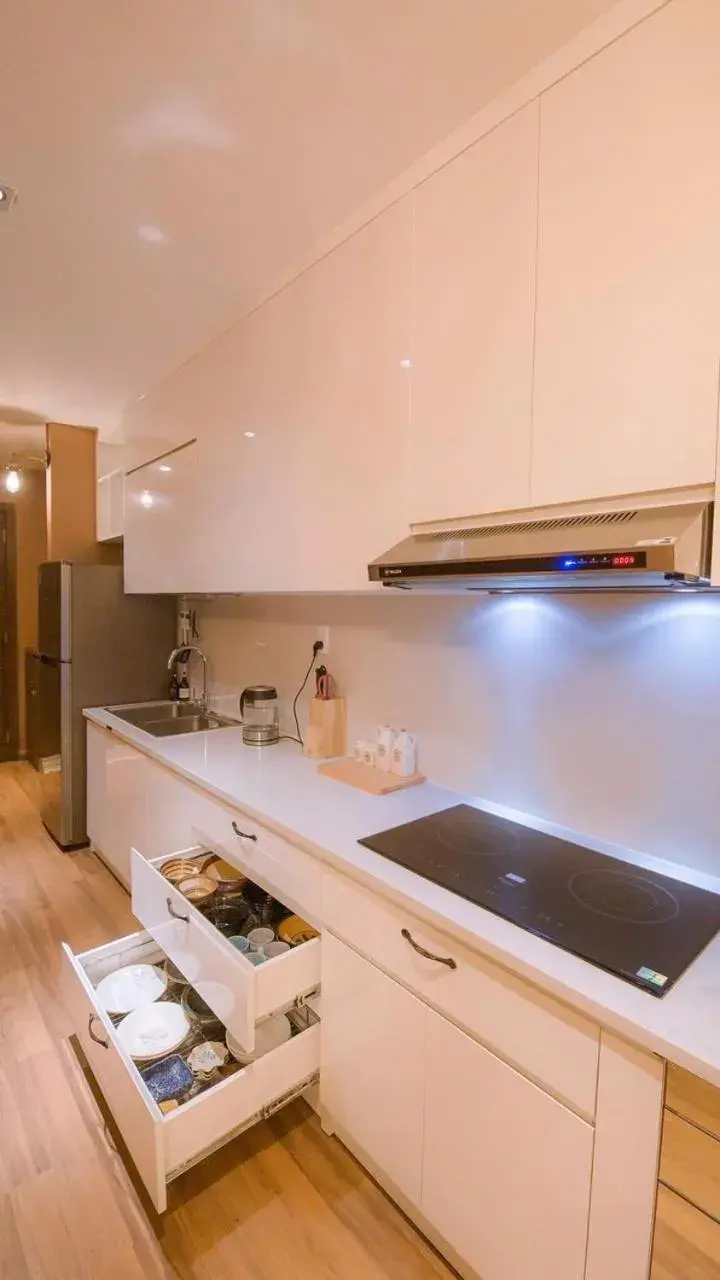 Kitchen or kitchenette in Full House Condotel - Căn hộ 606 Dalat Center Kitchen or kitchenette in Full House Condotel - Căn hộ 606 Dalat Center
