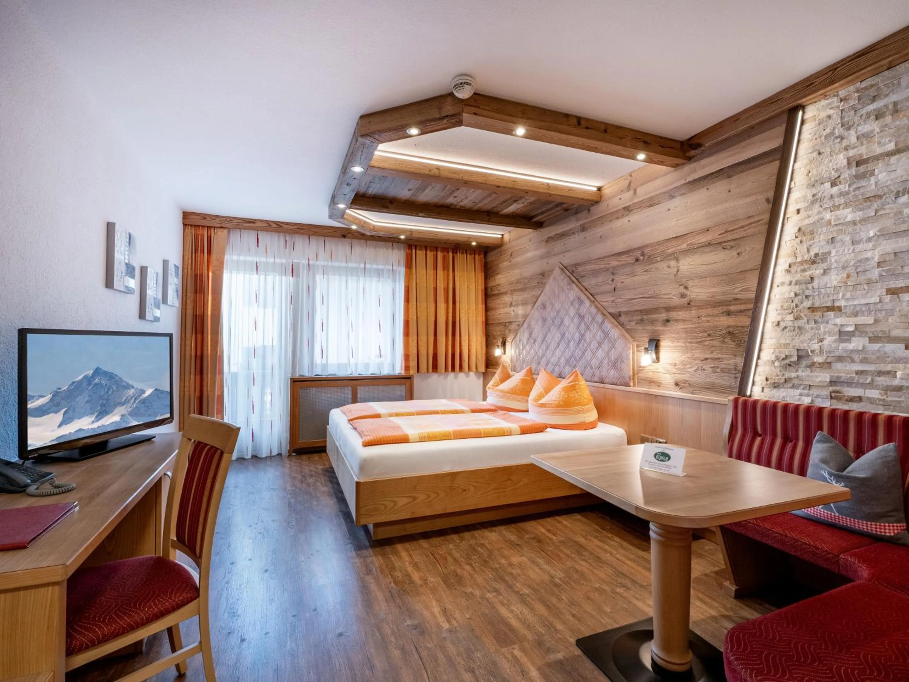 Photo of the whole room, Bed in Hotel Alpina