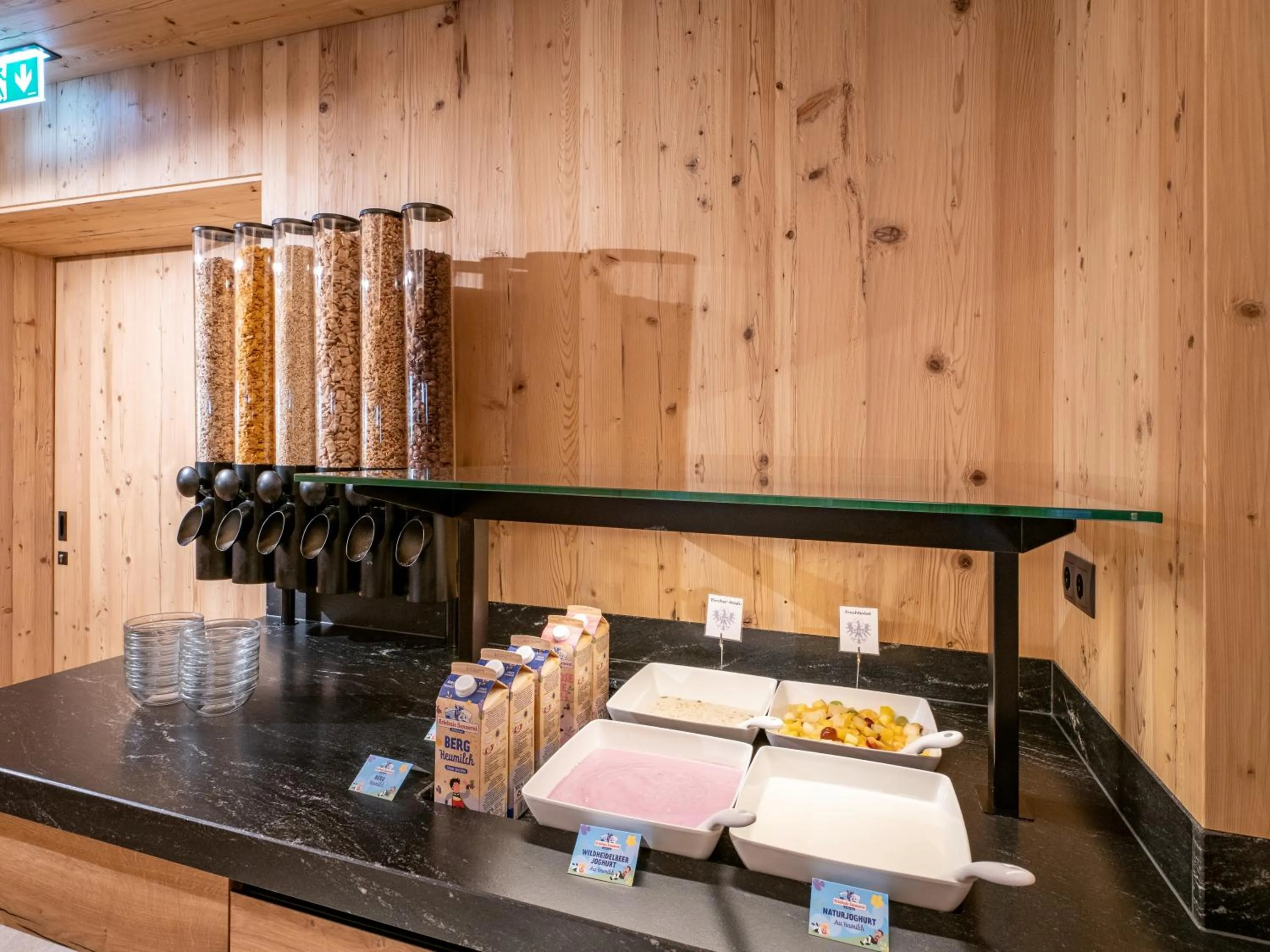 Breakfast in Hotel Alpina