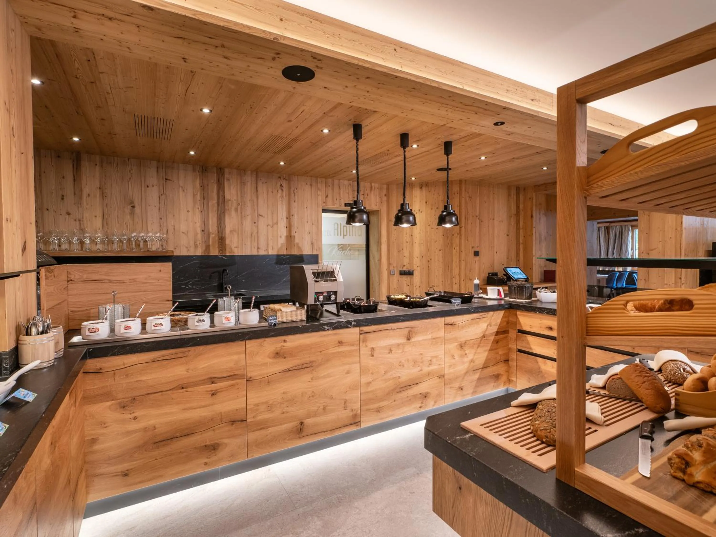 Breakfast in Hotel Alpina