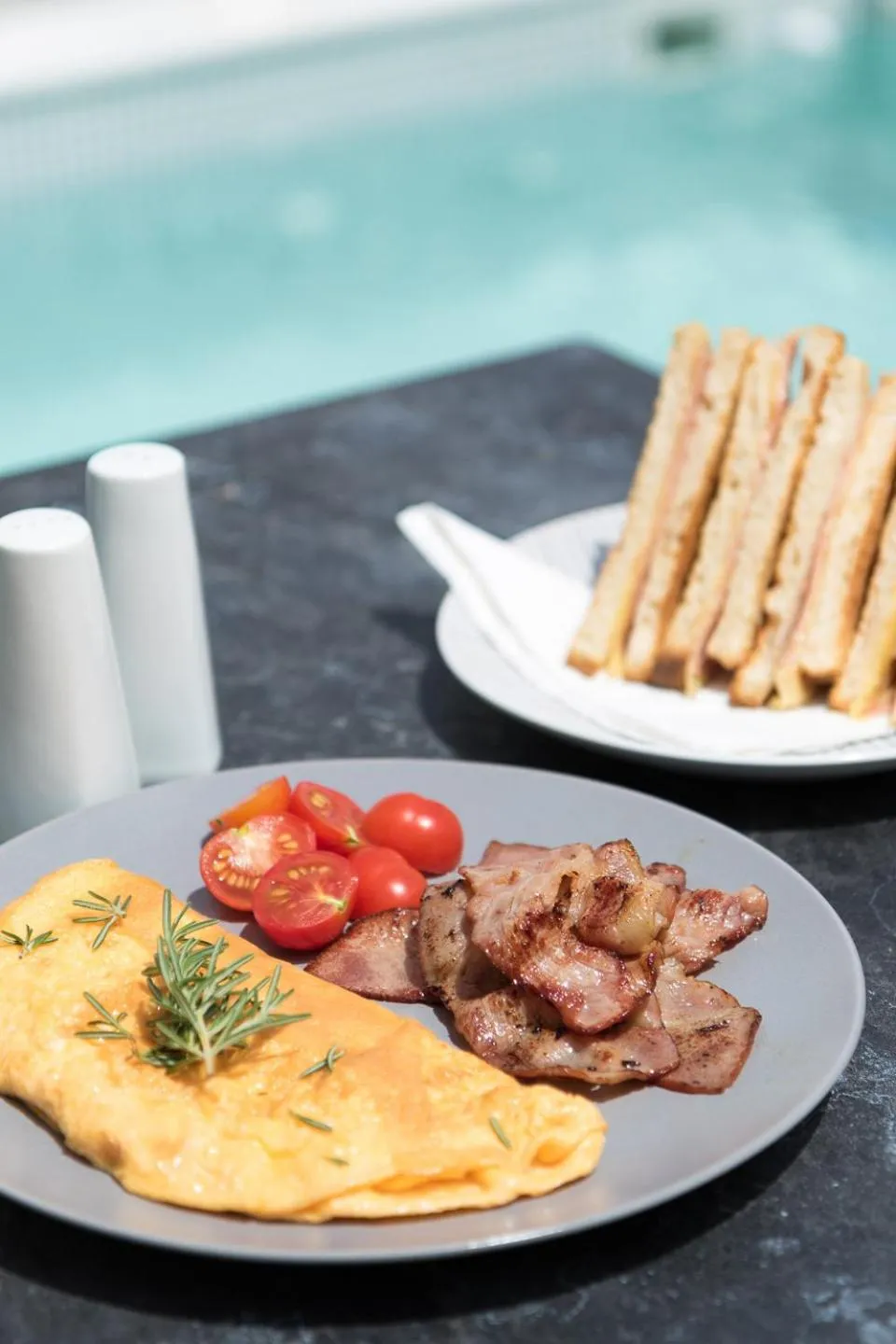 Breakfast in Karat Suites