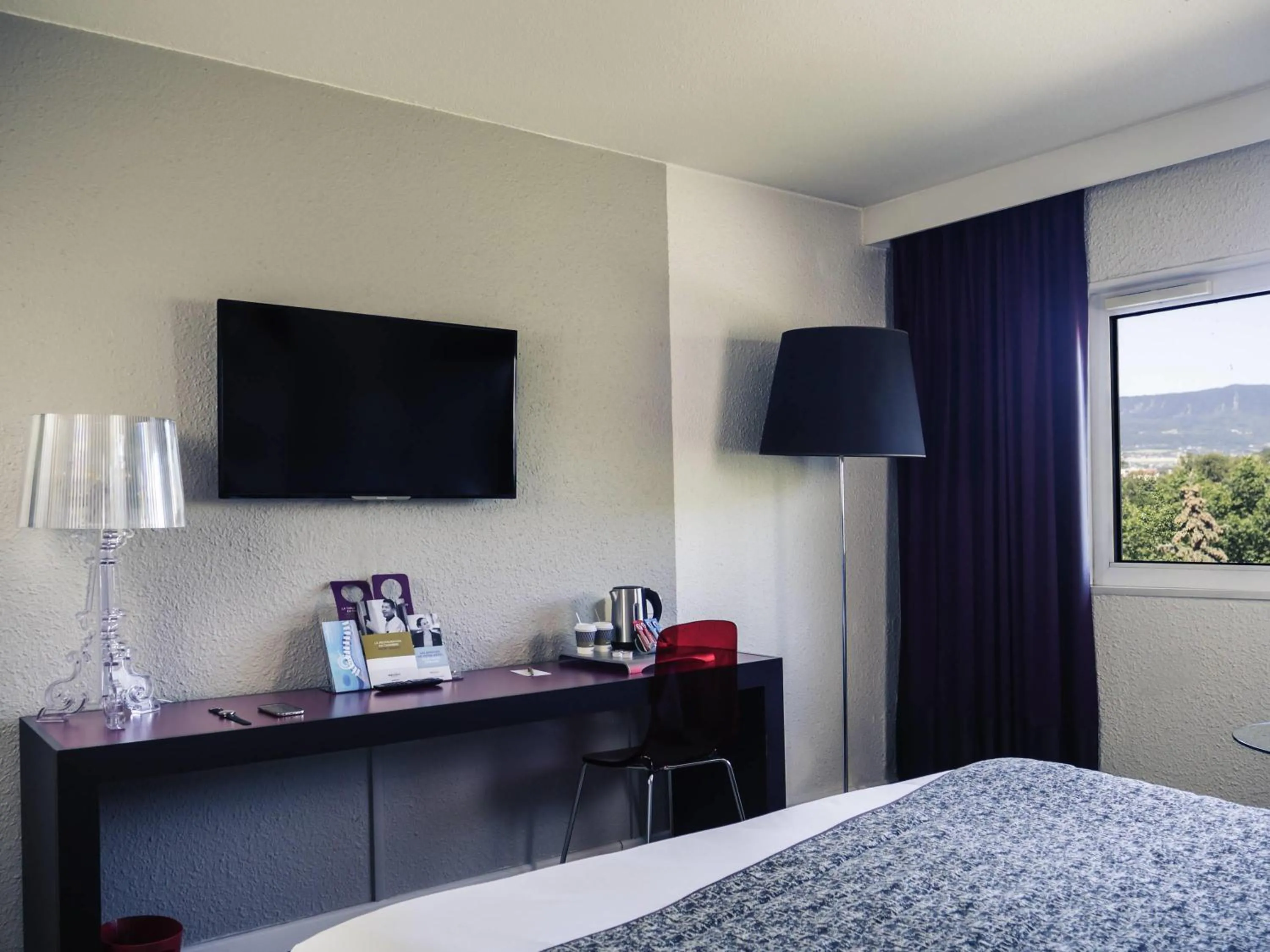 Bedroom, Bed in Mercure Annemasse Porte De Genève