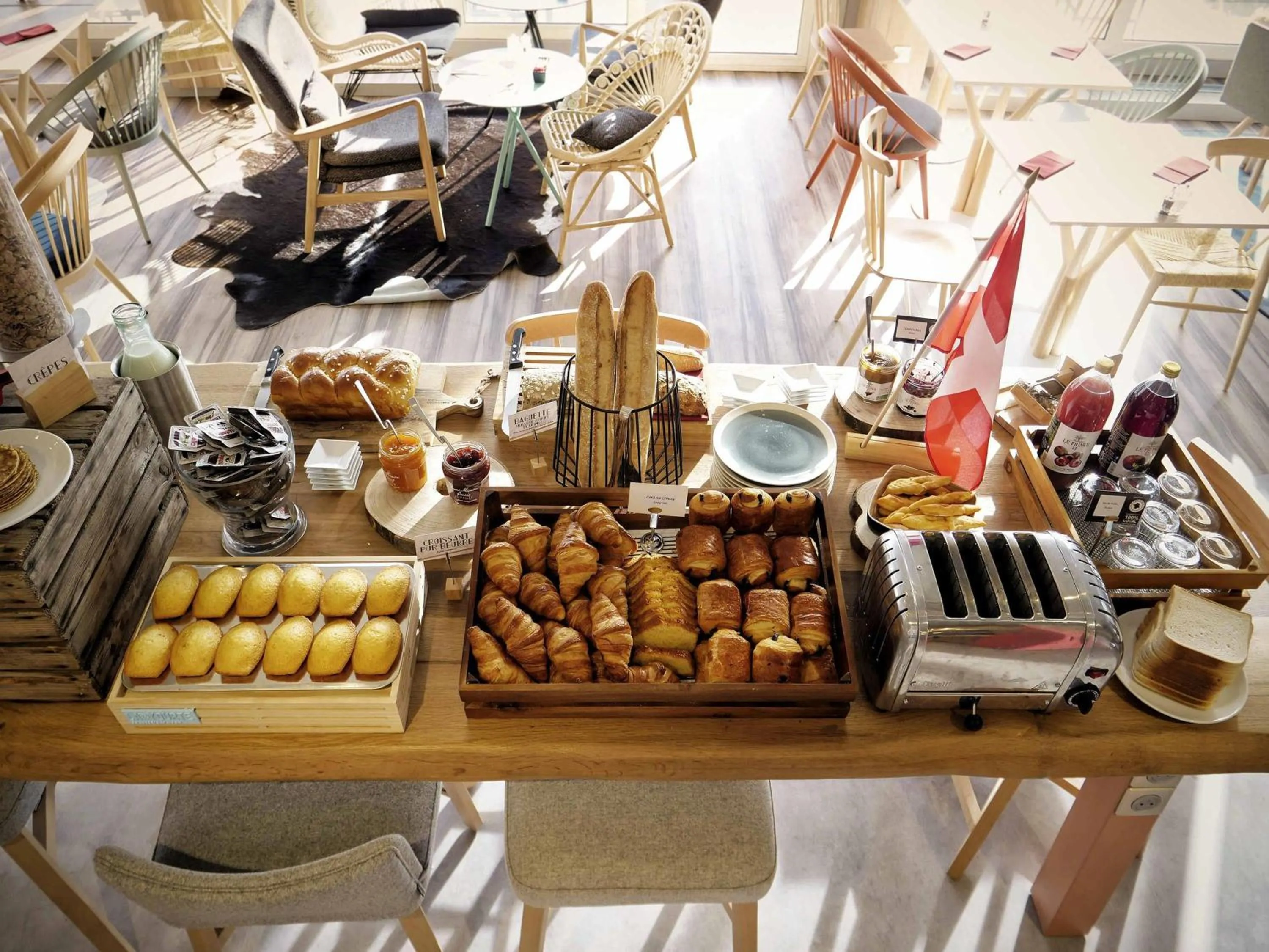 Breakfast in Mercure Annemasse Porte De Genève