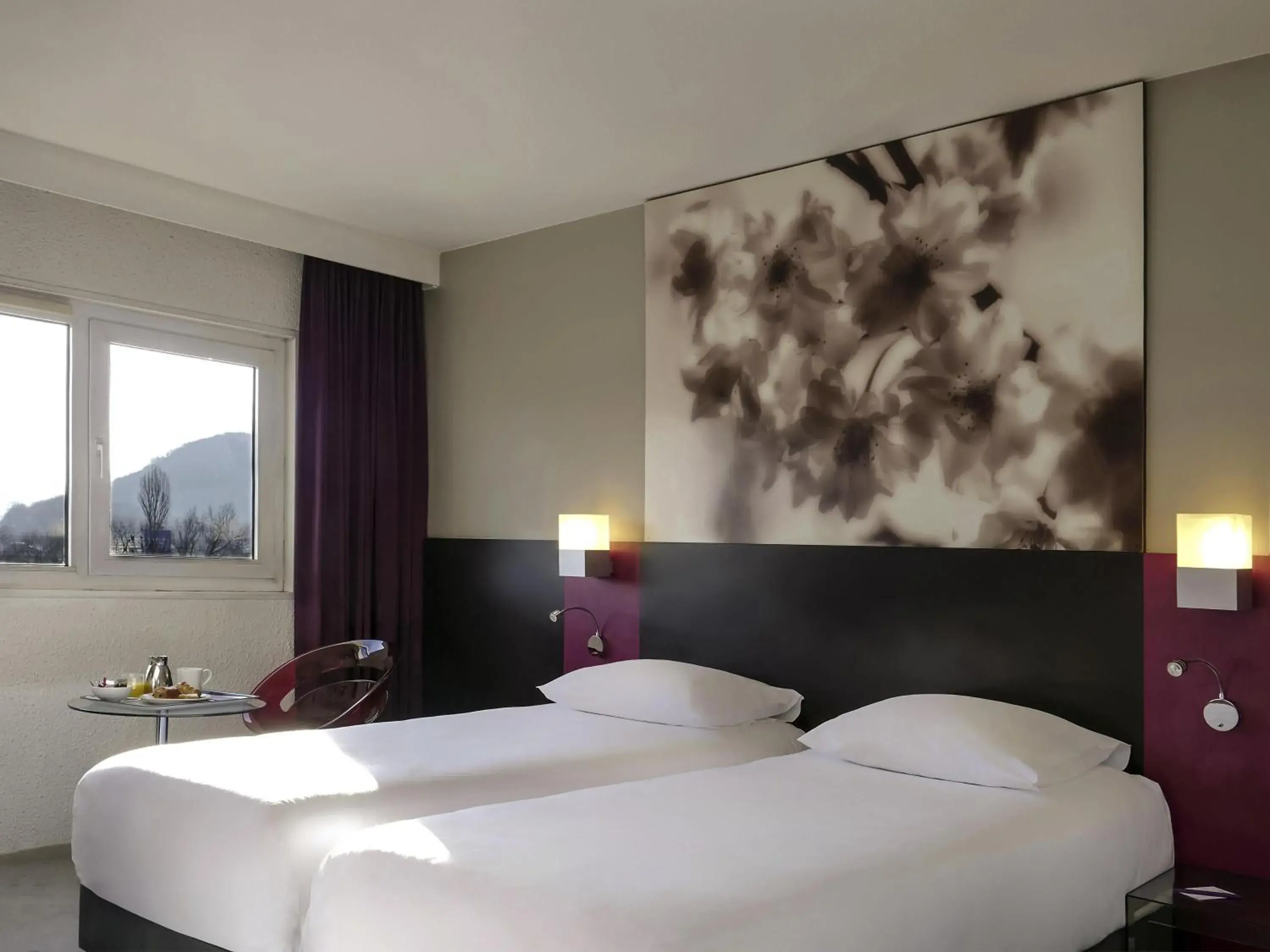 Bedroom, Bed in Mercure Annemasse Porte De Genève Bedroom, Bed in Mercure Annemasse Porte De Genève