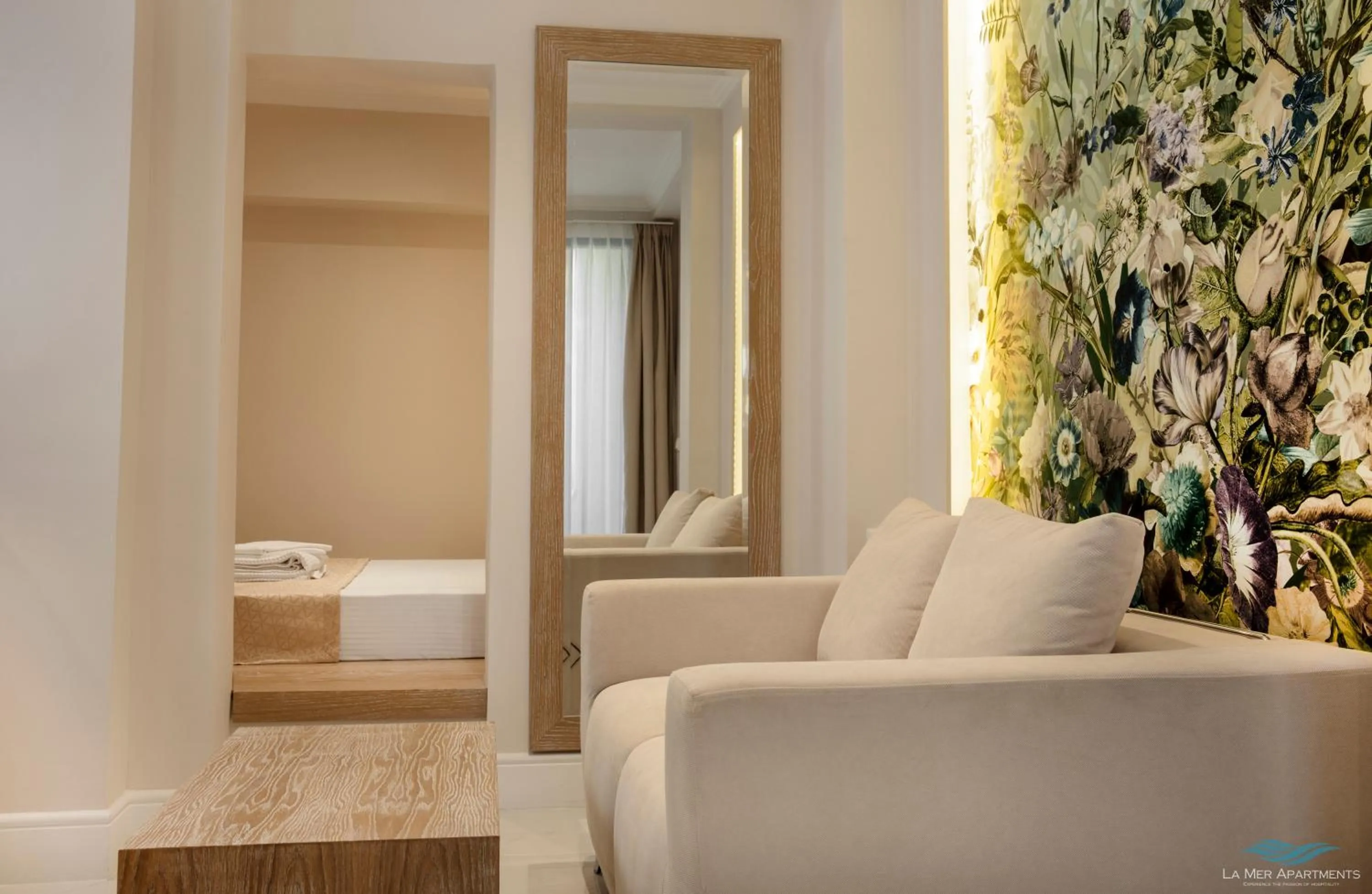 Bed in La Mer Apartments