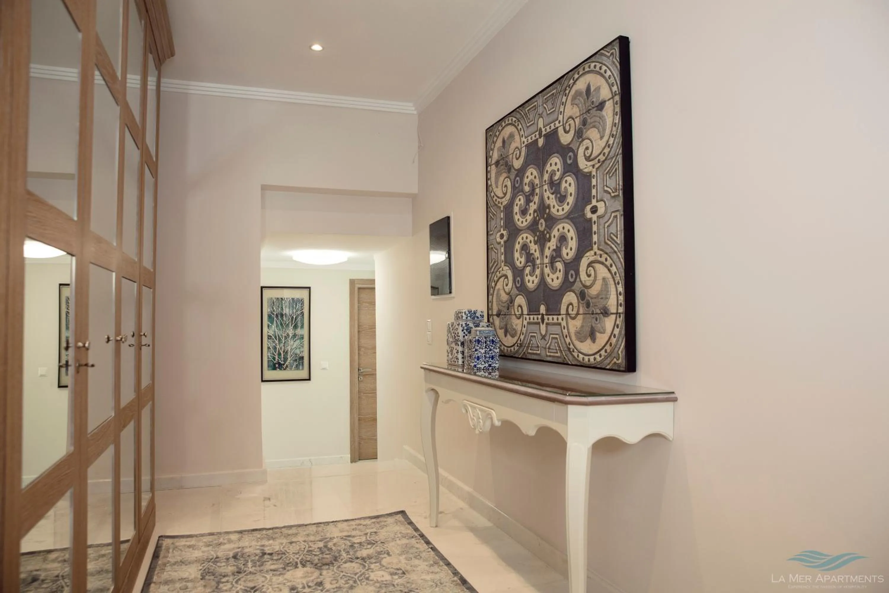 Decorative detail in La Mer Apartments