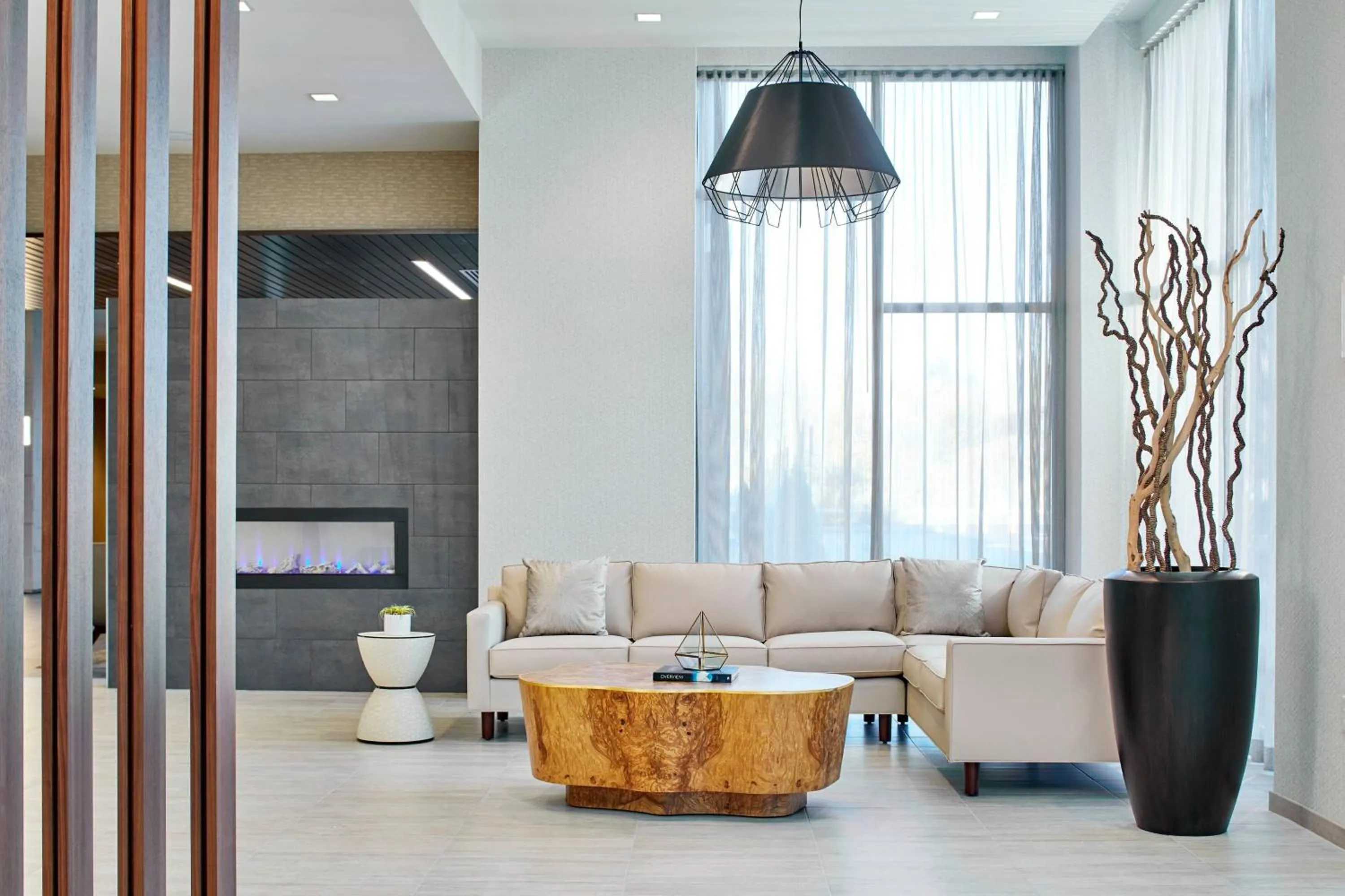 Lobby or reception in Courtyard by Marriott Albany Airport