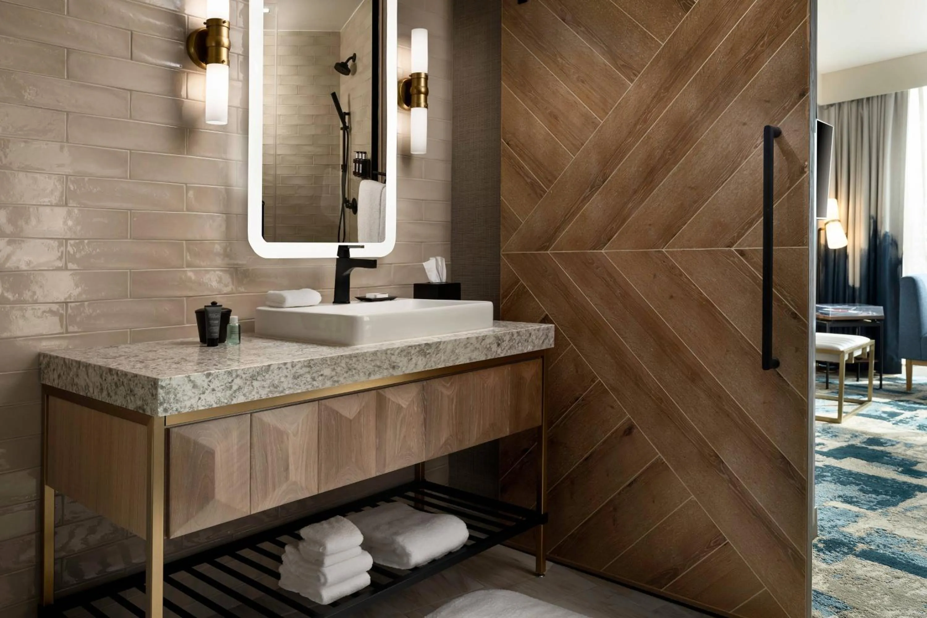 Bathroom in The Otis Hotel Austin, Autograph Collection