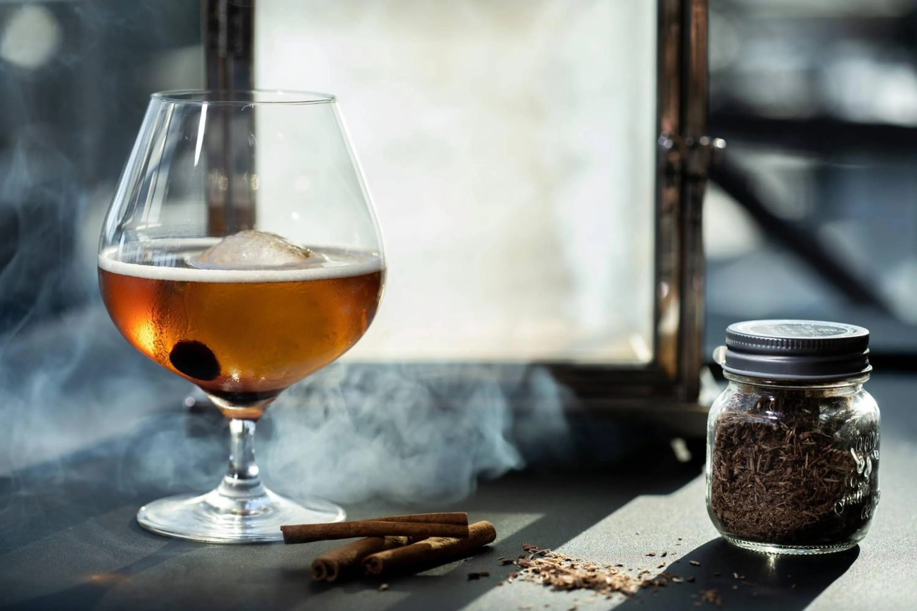 Restaurant/places to eat in The Lytle Park Hotel, Autograph Collection