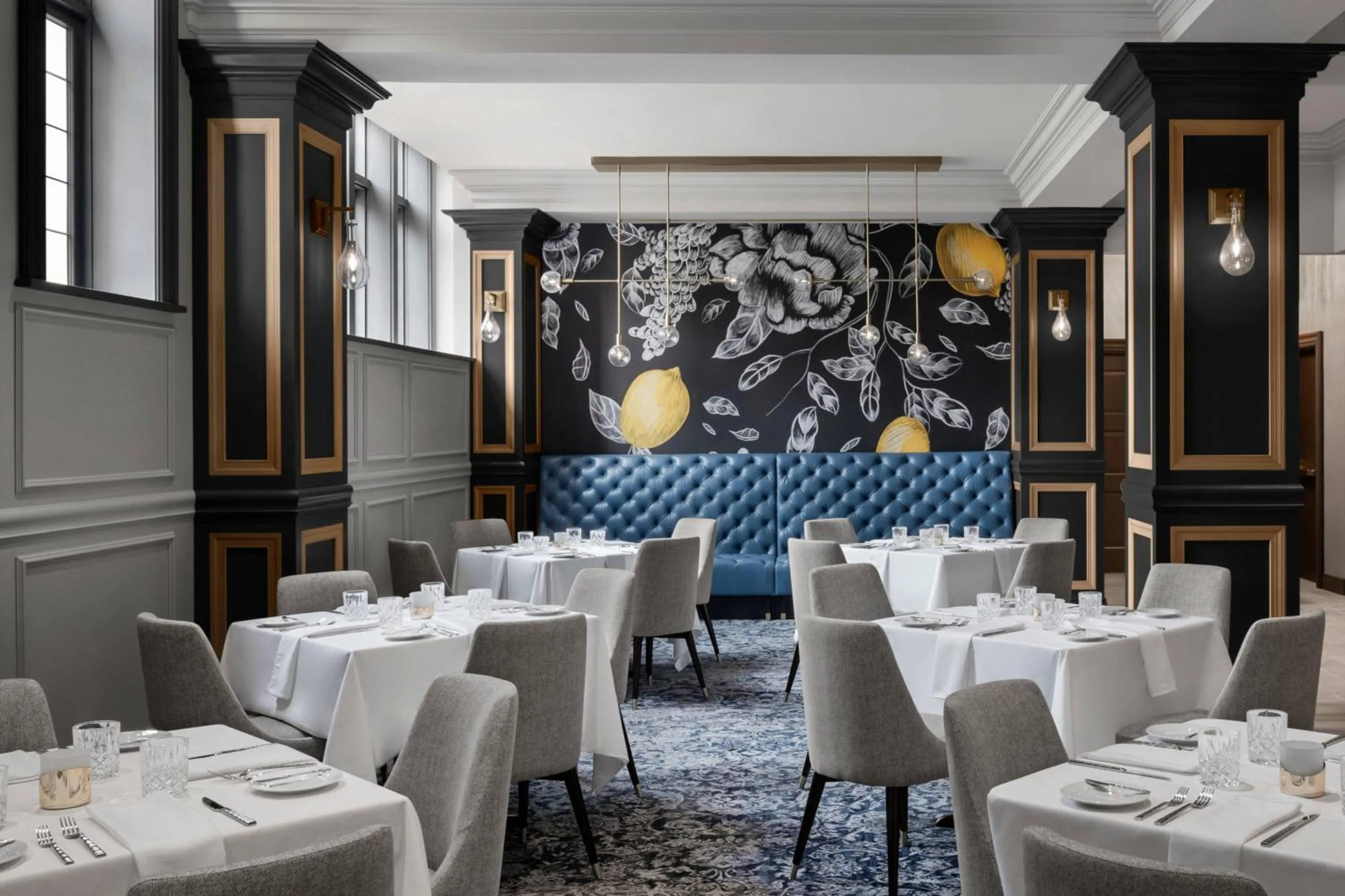 Restaurant/places to eat in The Lytle Park Hotel, Autograph Collection