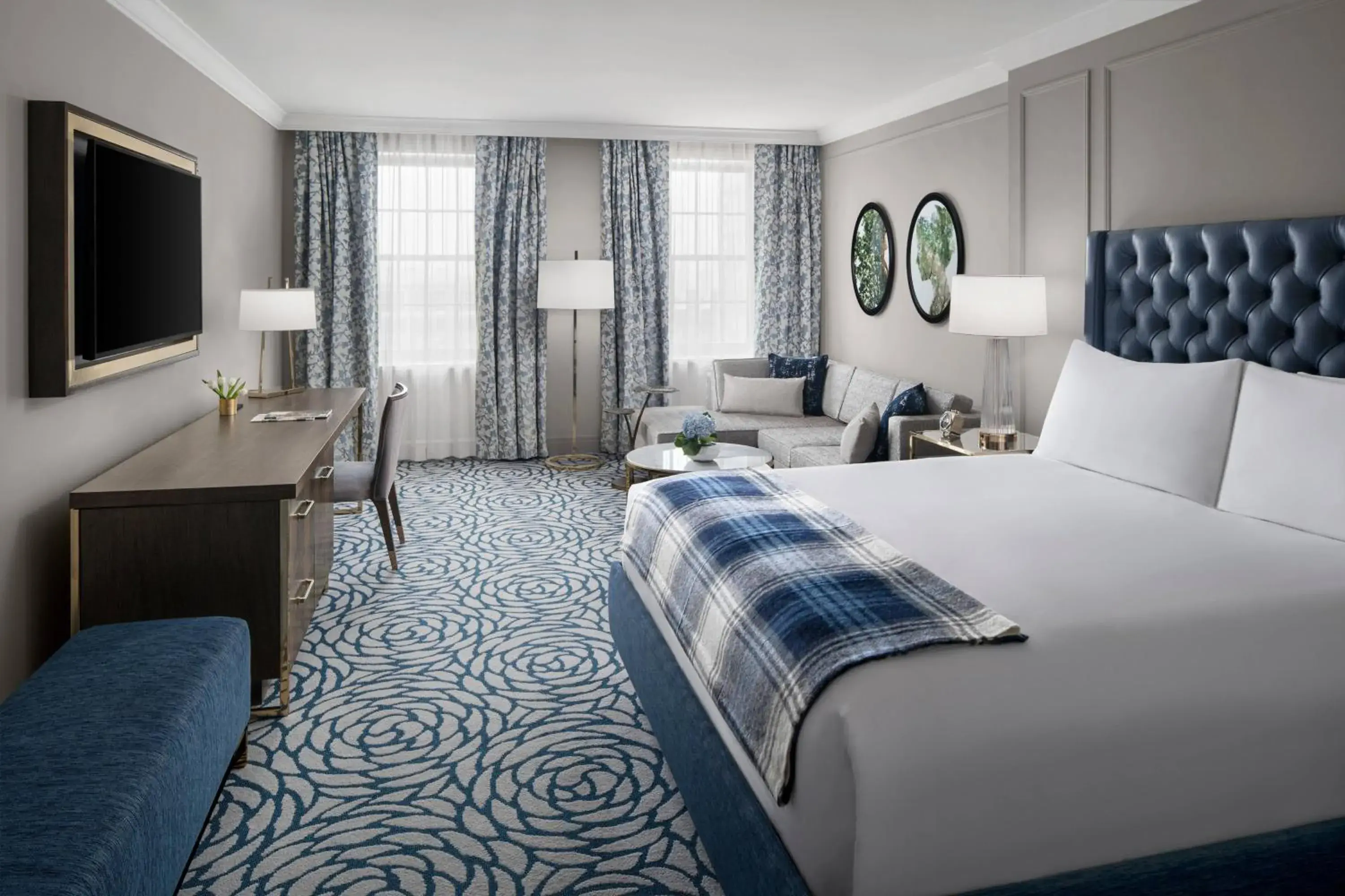 Guest Room, 1 King in The Lytle Park Hotel, Autograph Collection Guest Room, 1 King in The Lytle Park Hotel, Autograph Collection