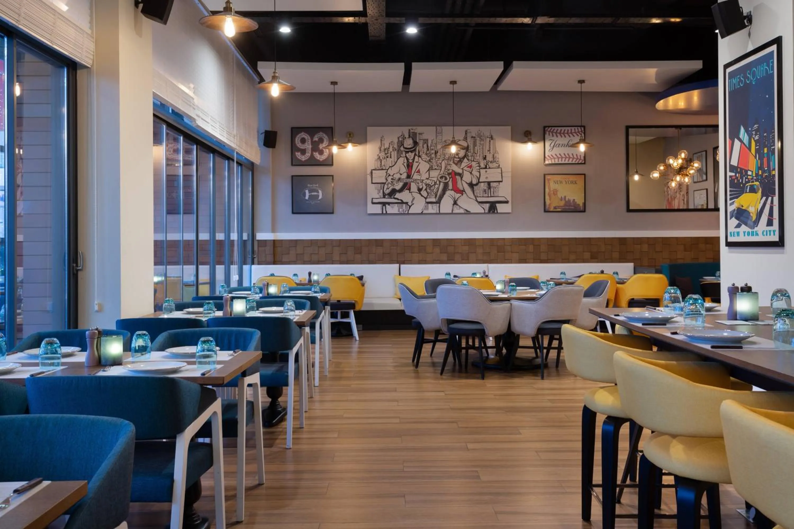 Restaurant/places to eat in Courtyard by Marriott Chisinau