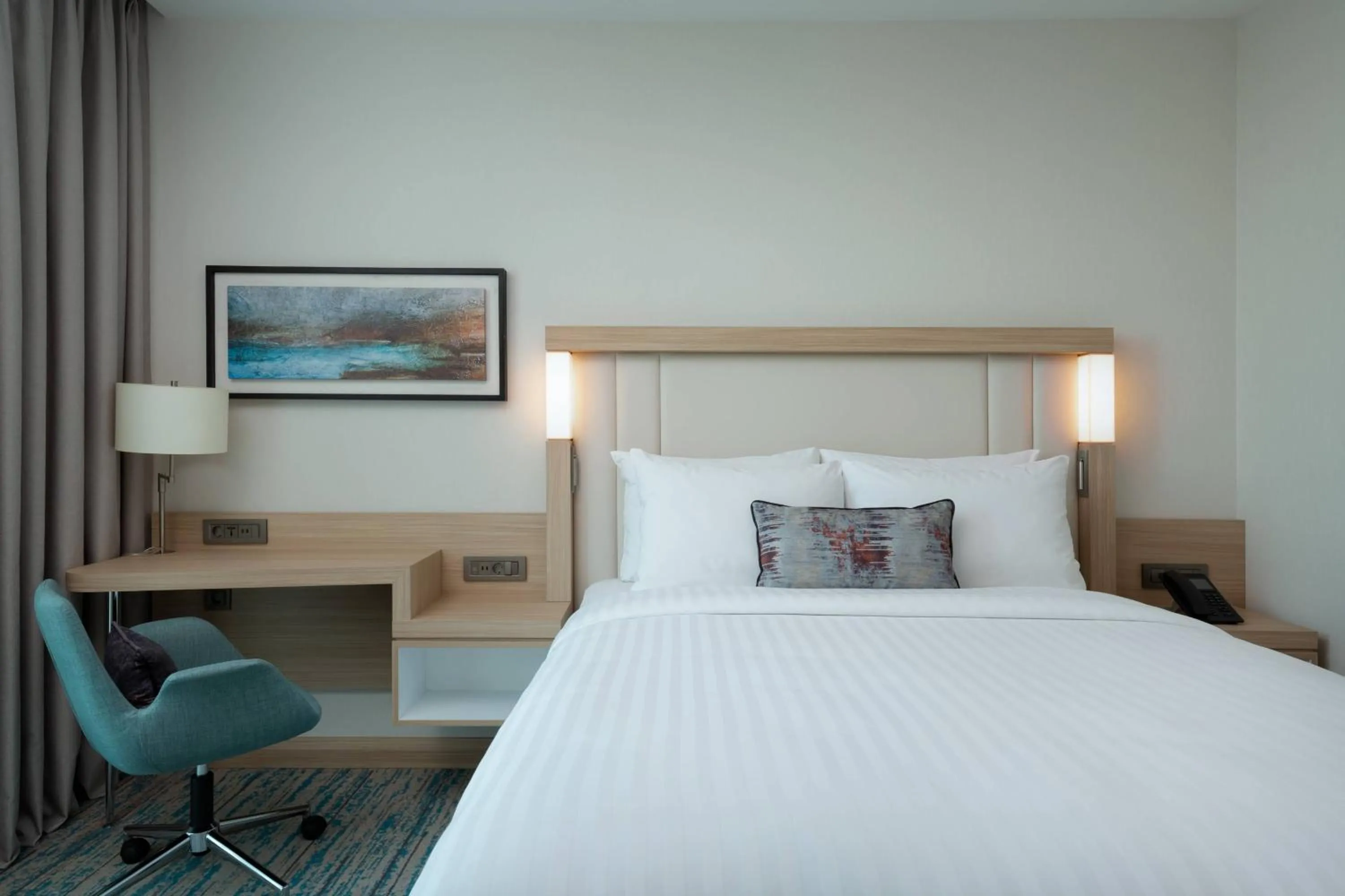 Photo of the whole room, Bed in Courtyard by Marriott Chisinau