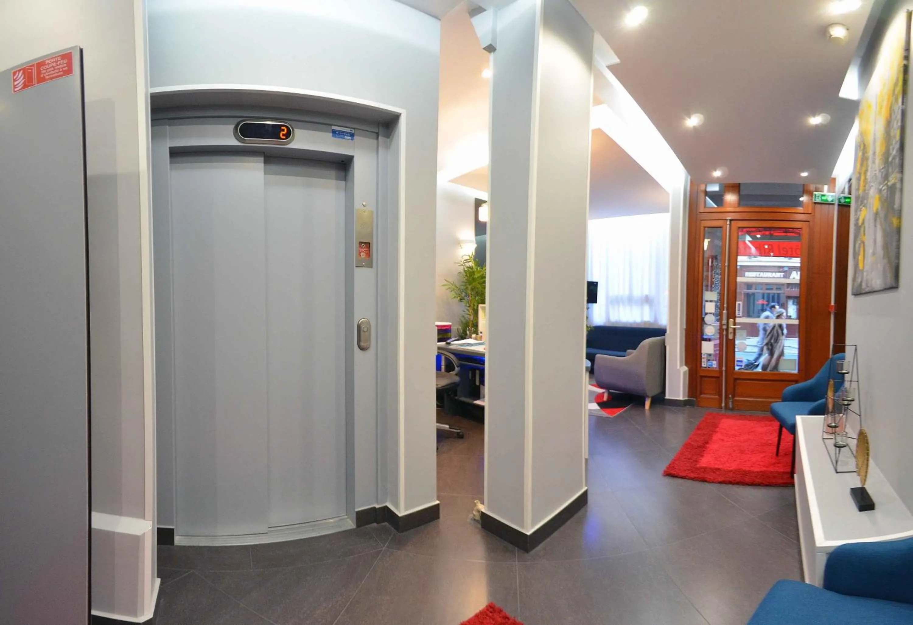 Lobby or reception in Ribera Eiffel