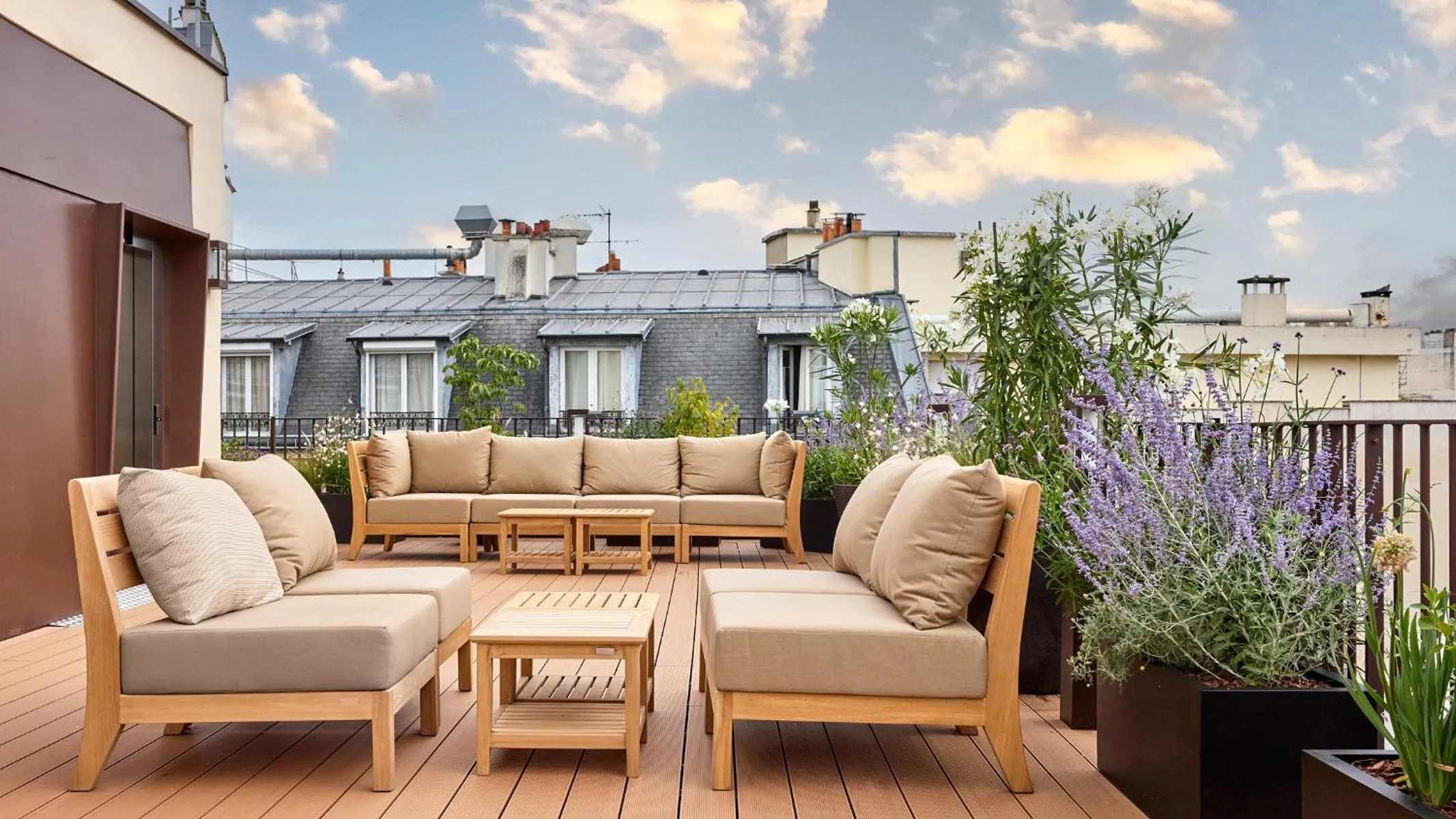 Patio in Hôtel Noucha