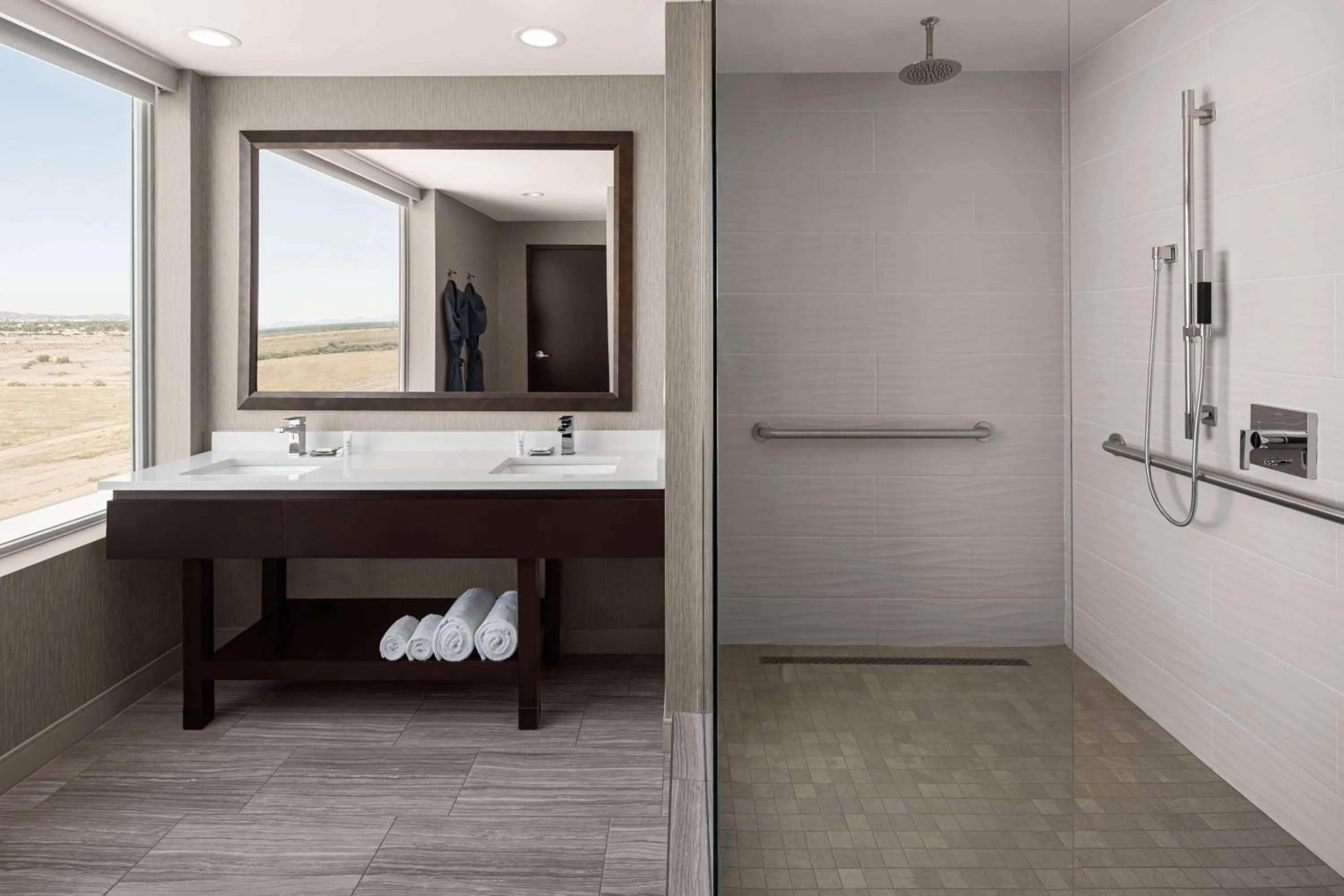 Bathroom in Marriott Phoenix Chandler