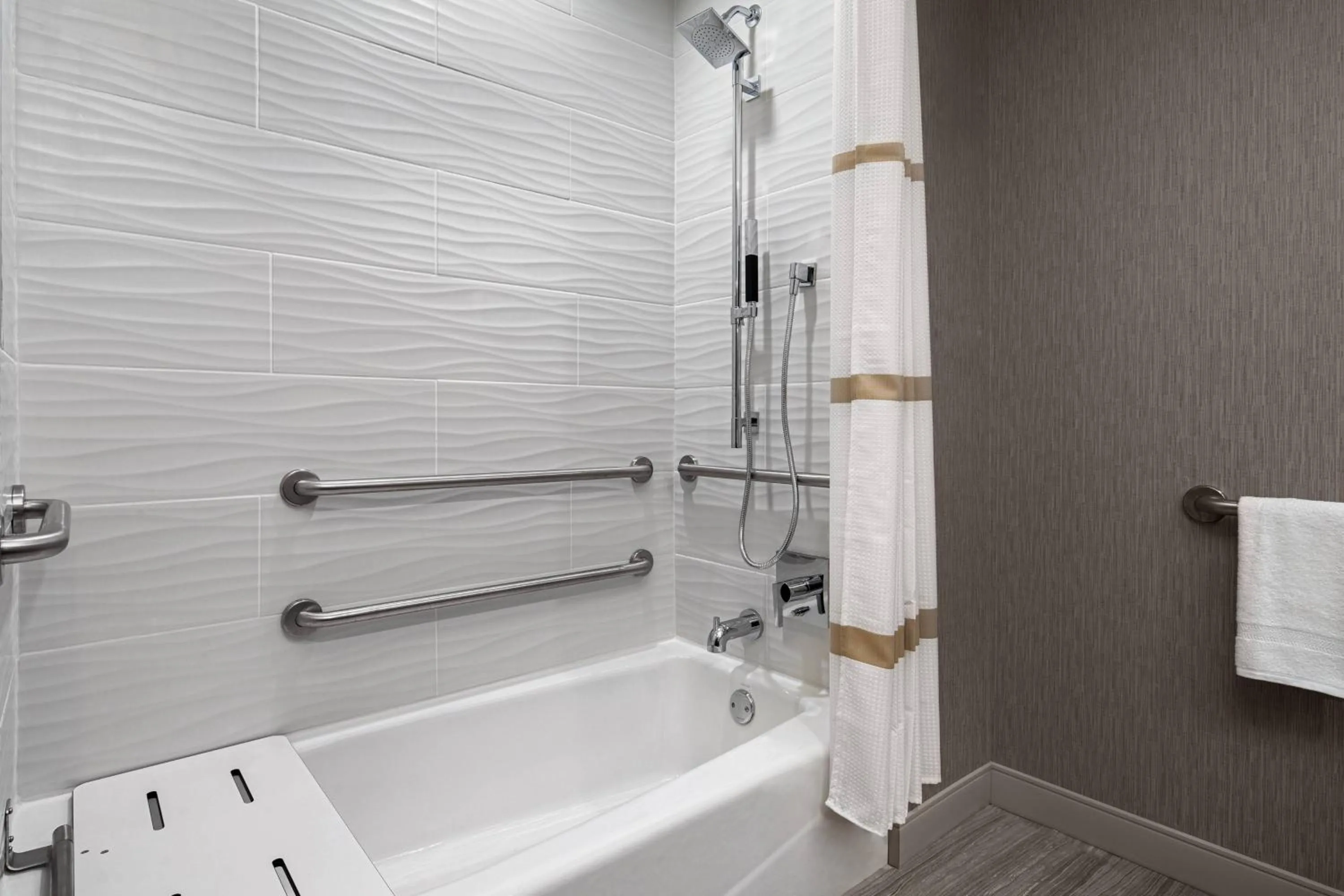 Bathroom in Marriott Phoenix Chandler