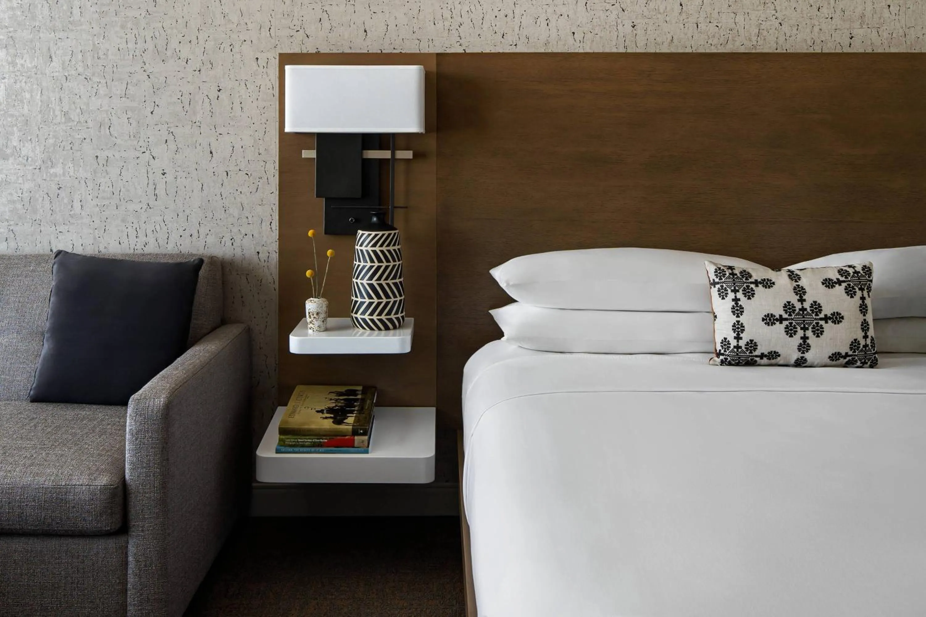 Photo of the whole room, Bed in Marriott Phoenix Chandler