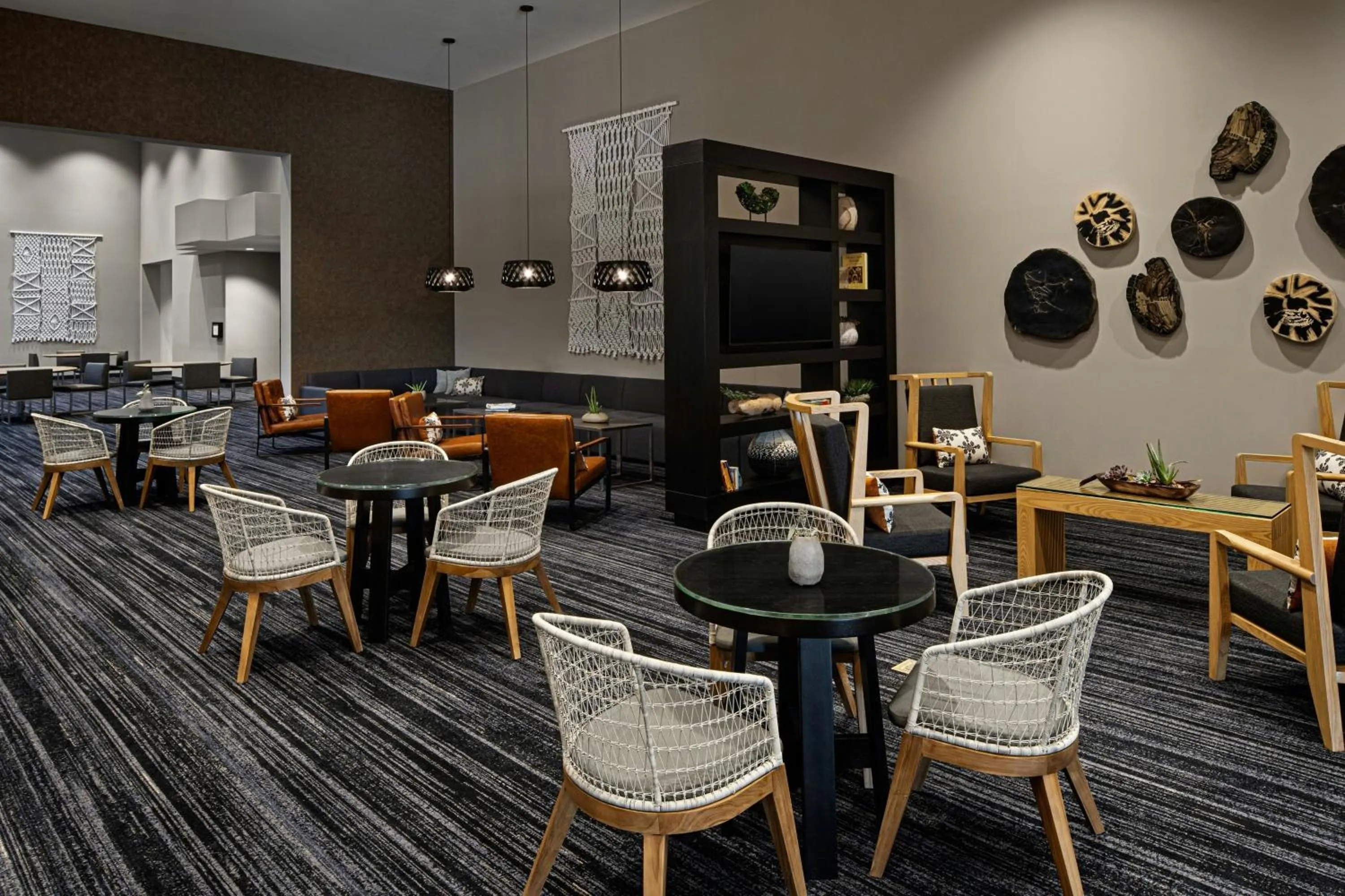 Restaurant/places to eat in Marriott Phoenix Chandler