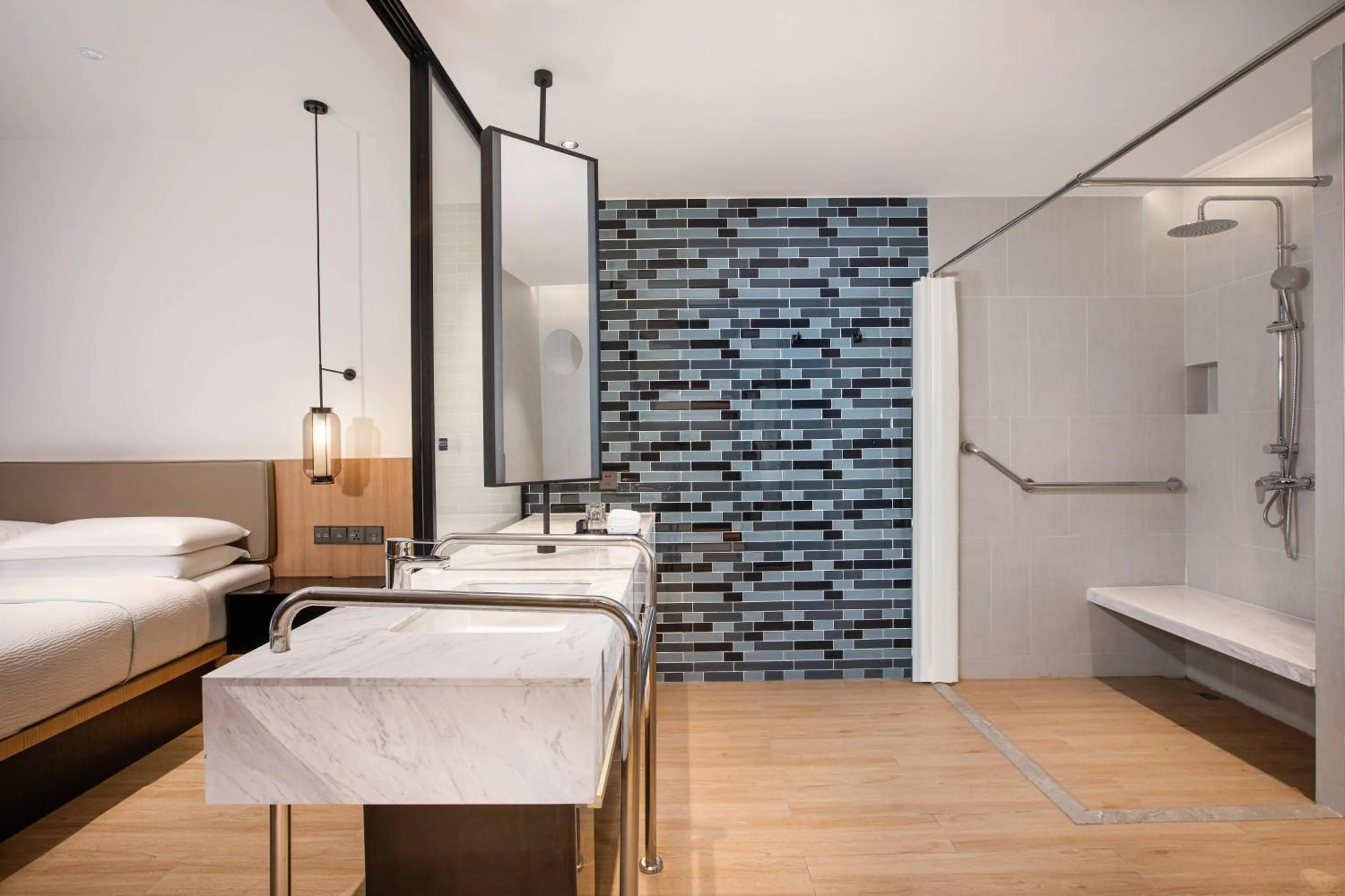 Bathroom, Bed in Fairfield by Marriott Taiyuan South