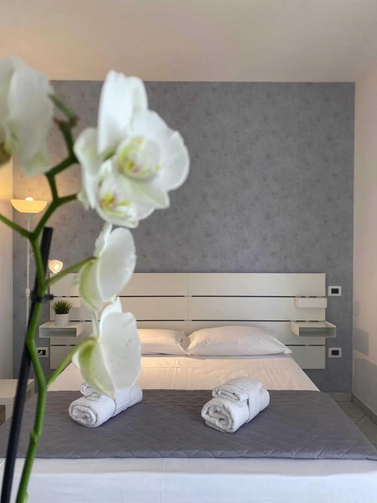 Bed in Rimini Bay Suites&Residence