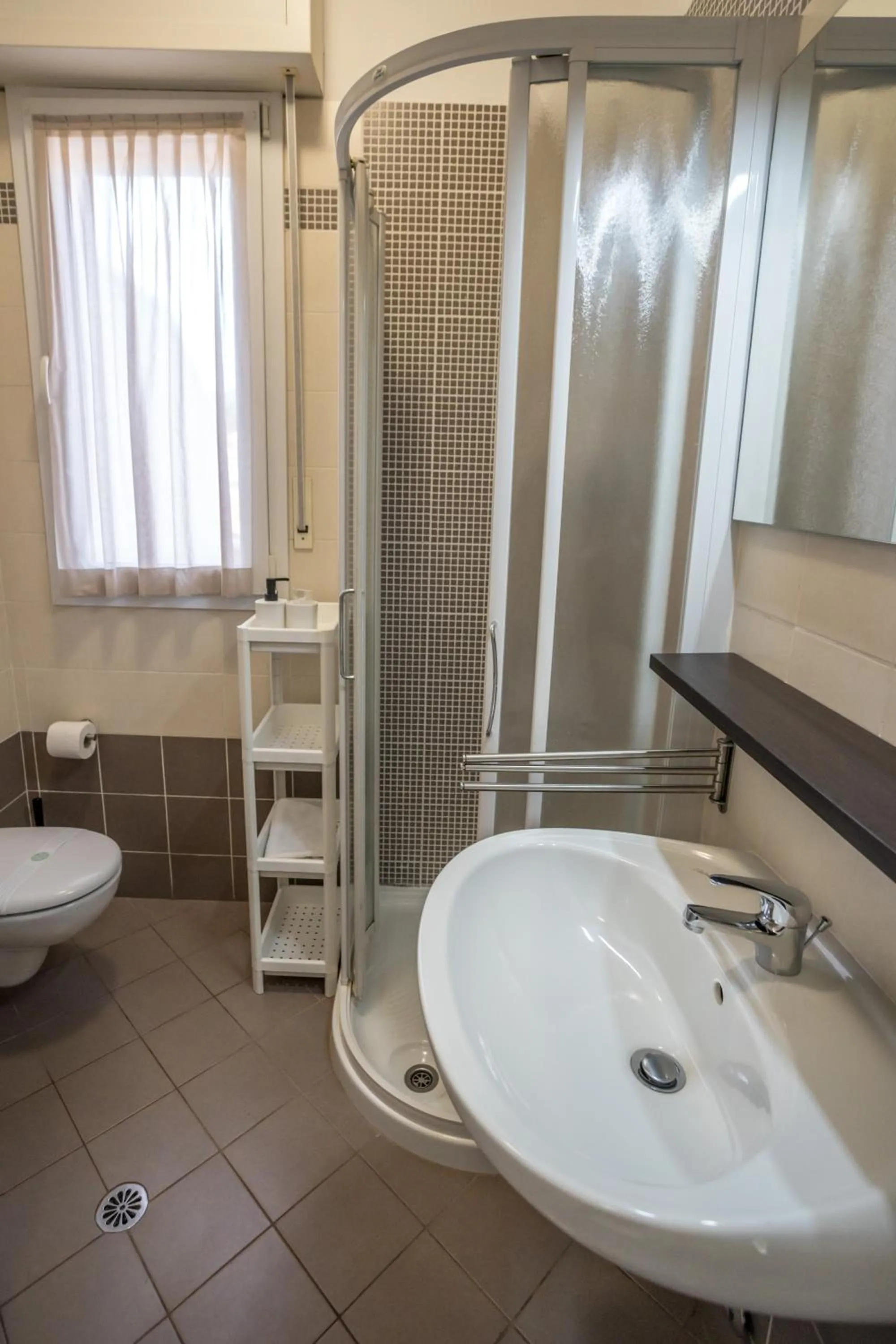Shower in Rimini Bay Suites&Residence
